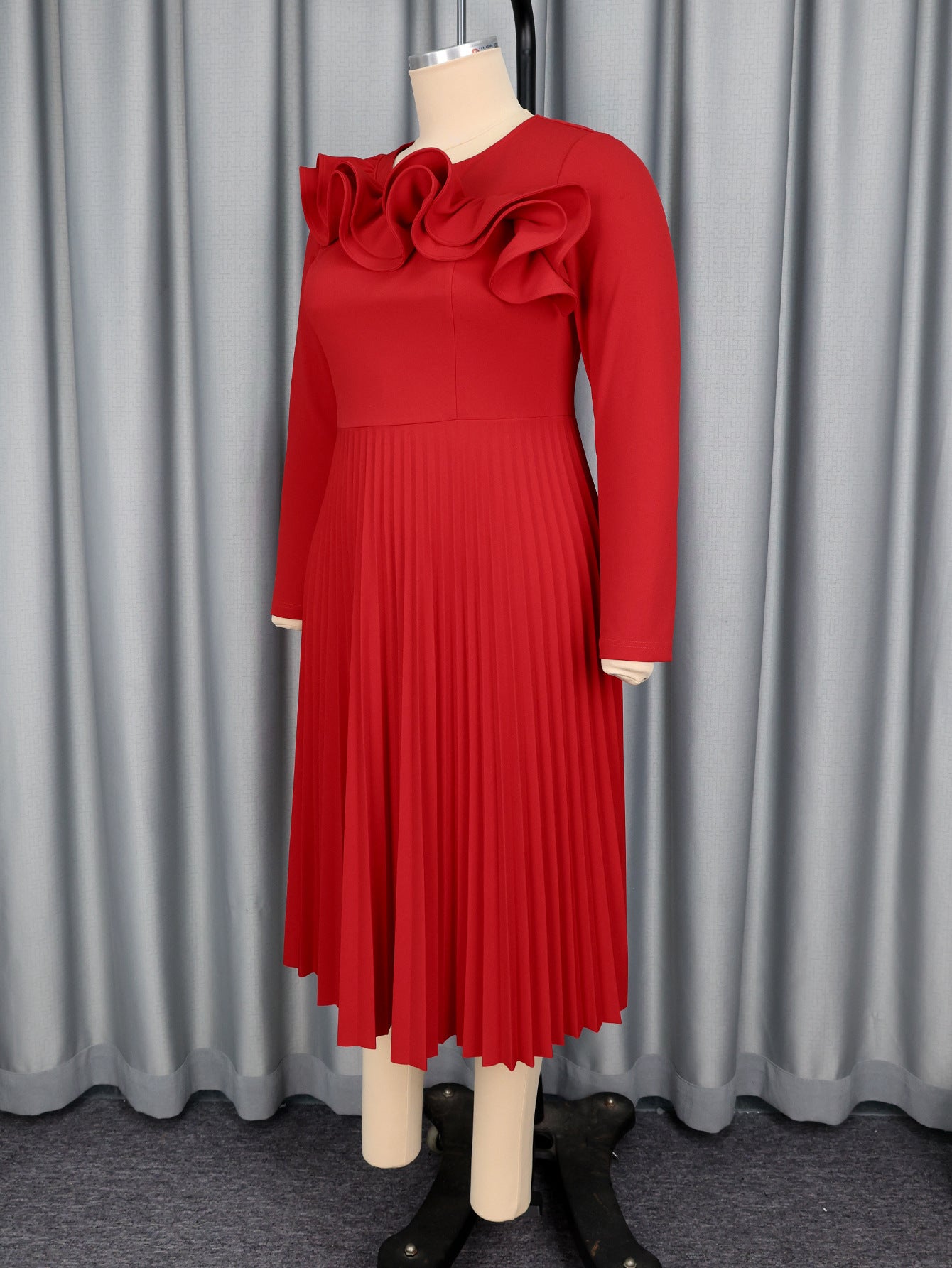 Plus-Size Women Wedding Round Neck Ruffled Long-Sleeved Pleated Red Formal Party Dress 6