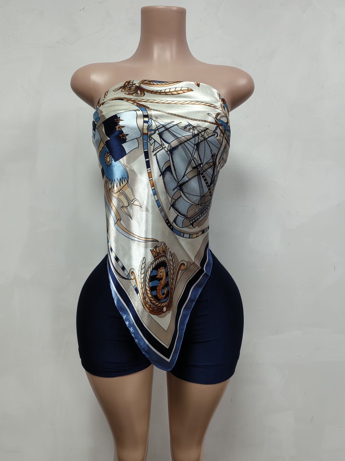 Fashion Strapless Sexy Two Piece Shorts Set 3