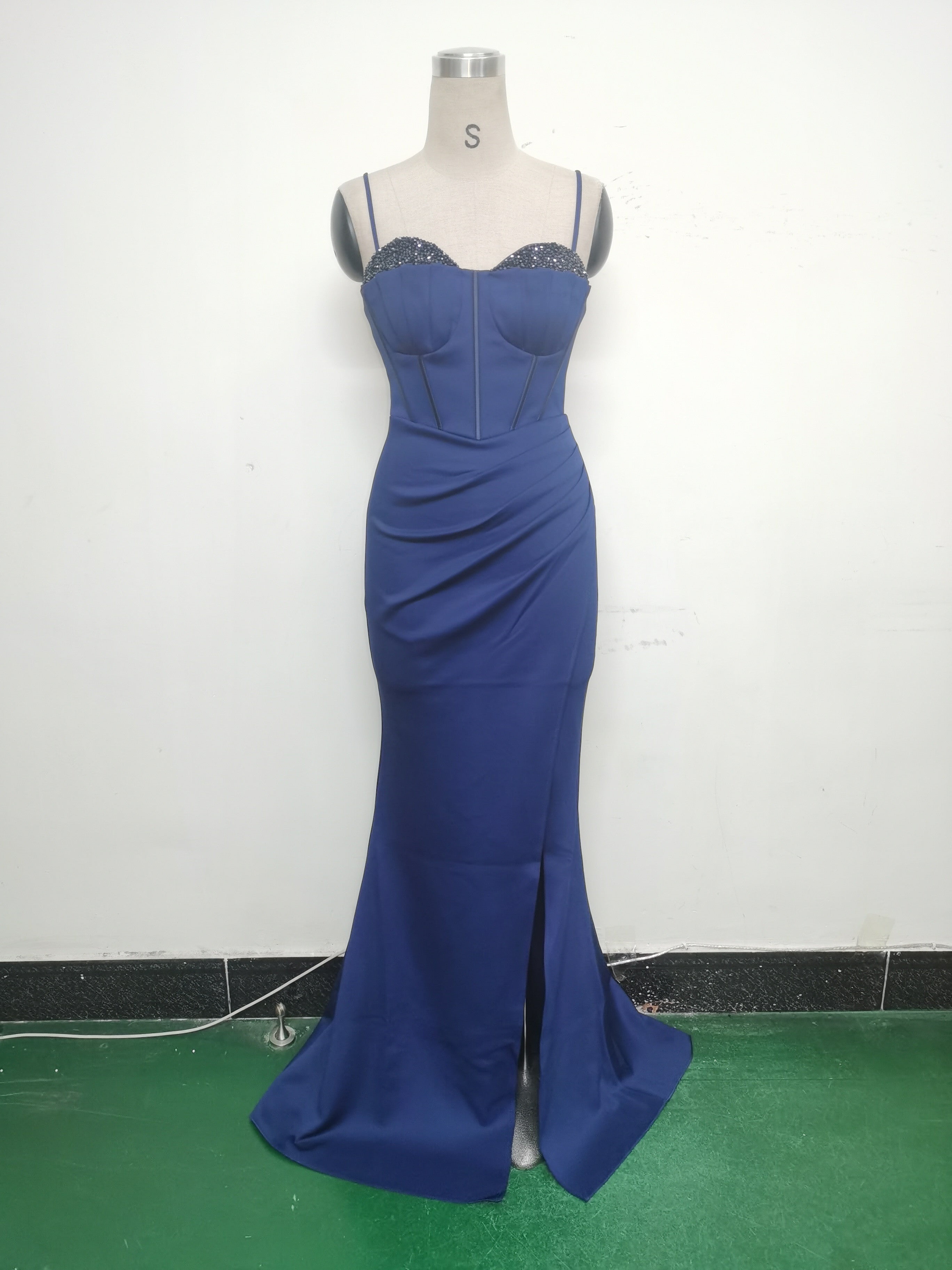 Women Fishbone Crystal Evening Dress 26
