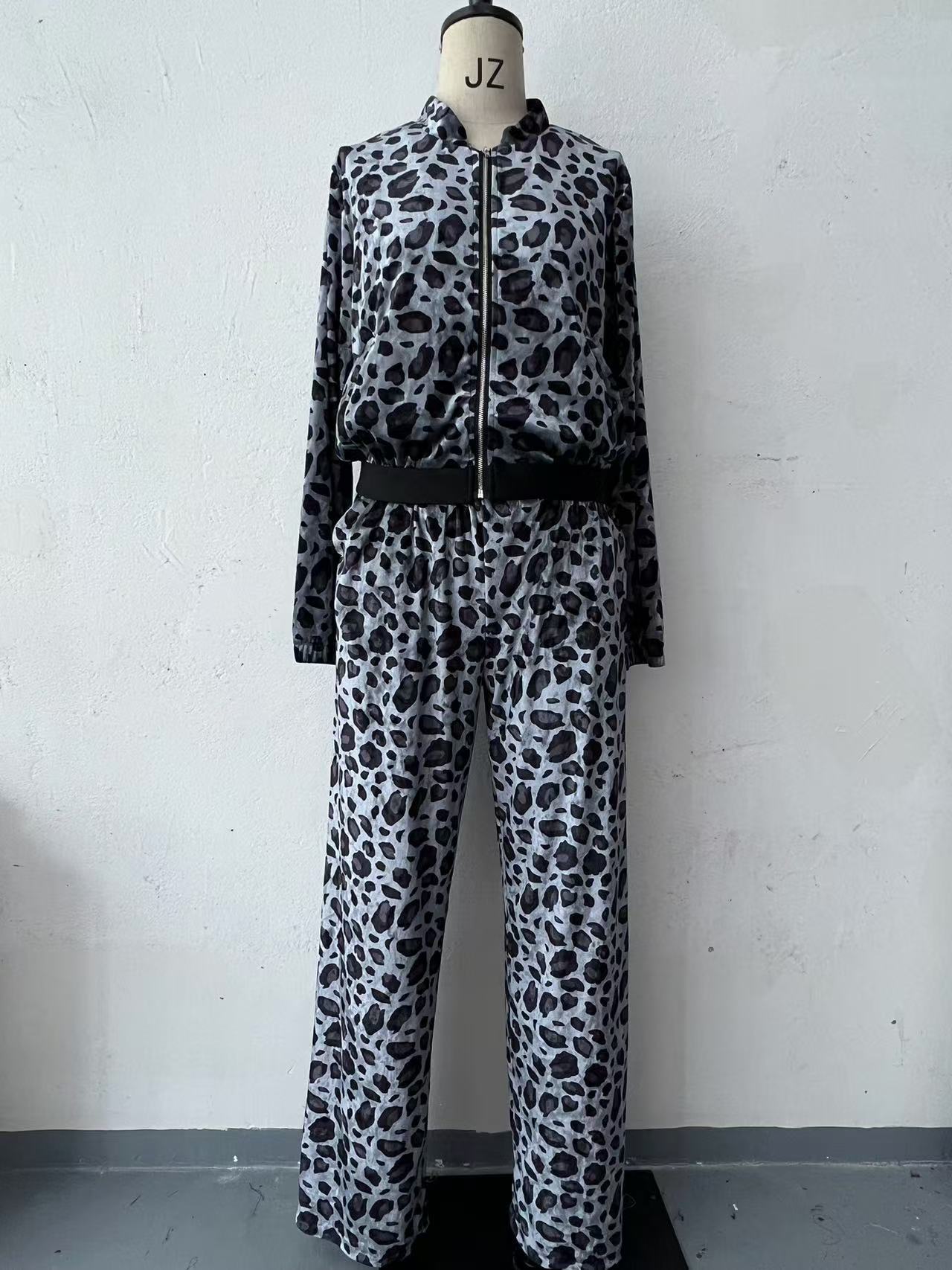 Summer Chic Printed Long-Sleeved Top Wide-Leg Pants Fashionable Two-Piece Set 5