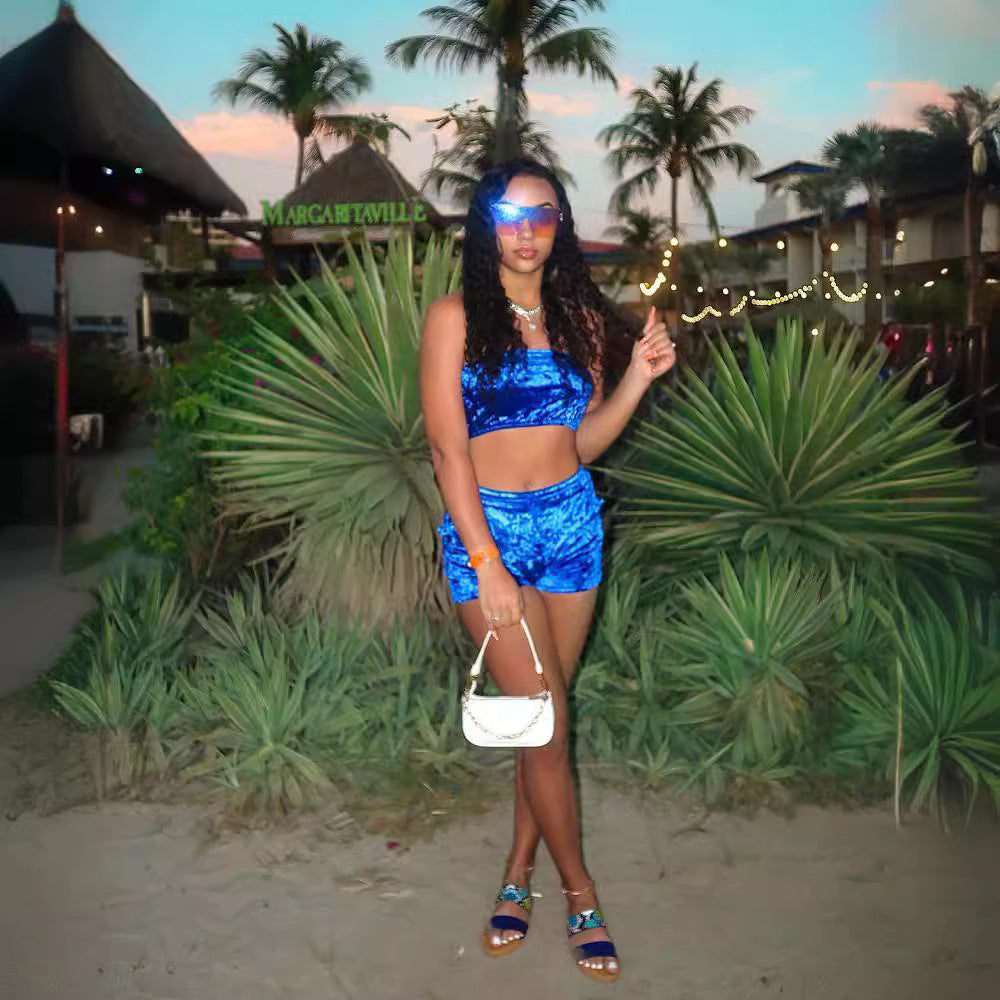 Women's Spring And Summer Style Slim-Fitting Strapless Velvet Crop Top Shorts Two-Piece Set 3