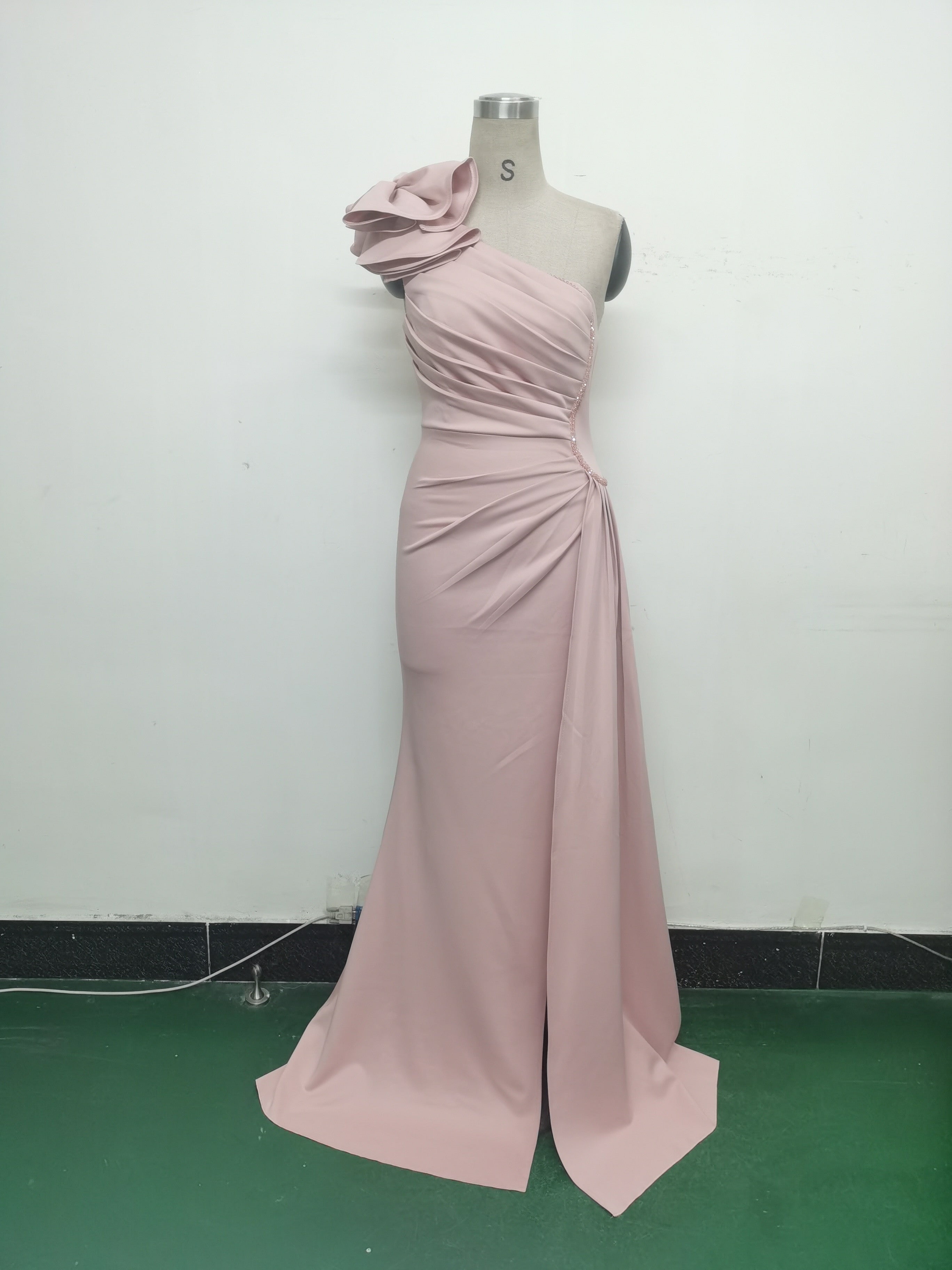 Elegant Flower Slash Shoulder Slit Evening Dress 28