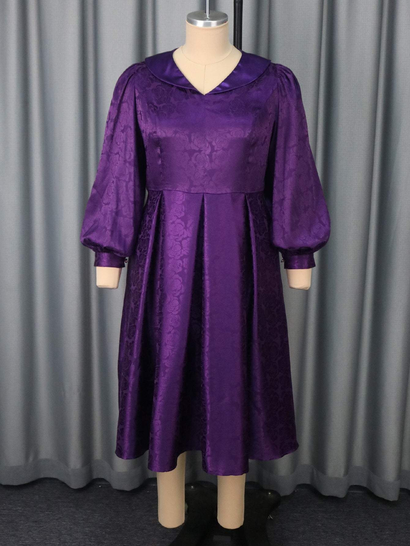 Plus-Size Women Turndown Collar Jacquard Lantern Long-Sleeved Autumn Dress 8