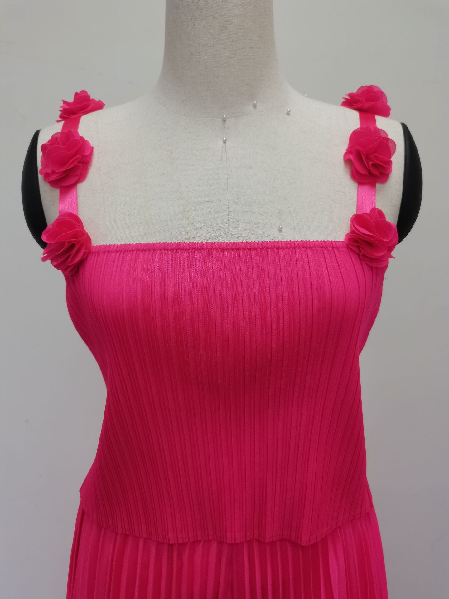 Plus Size Women Crop Top and pleated Skirt two-piece set 6