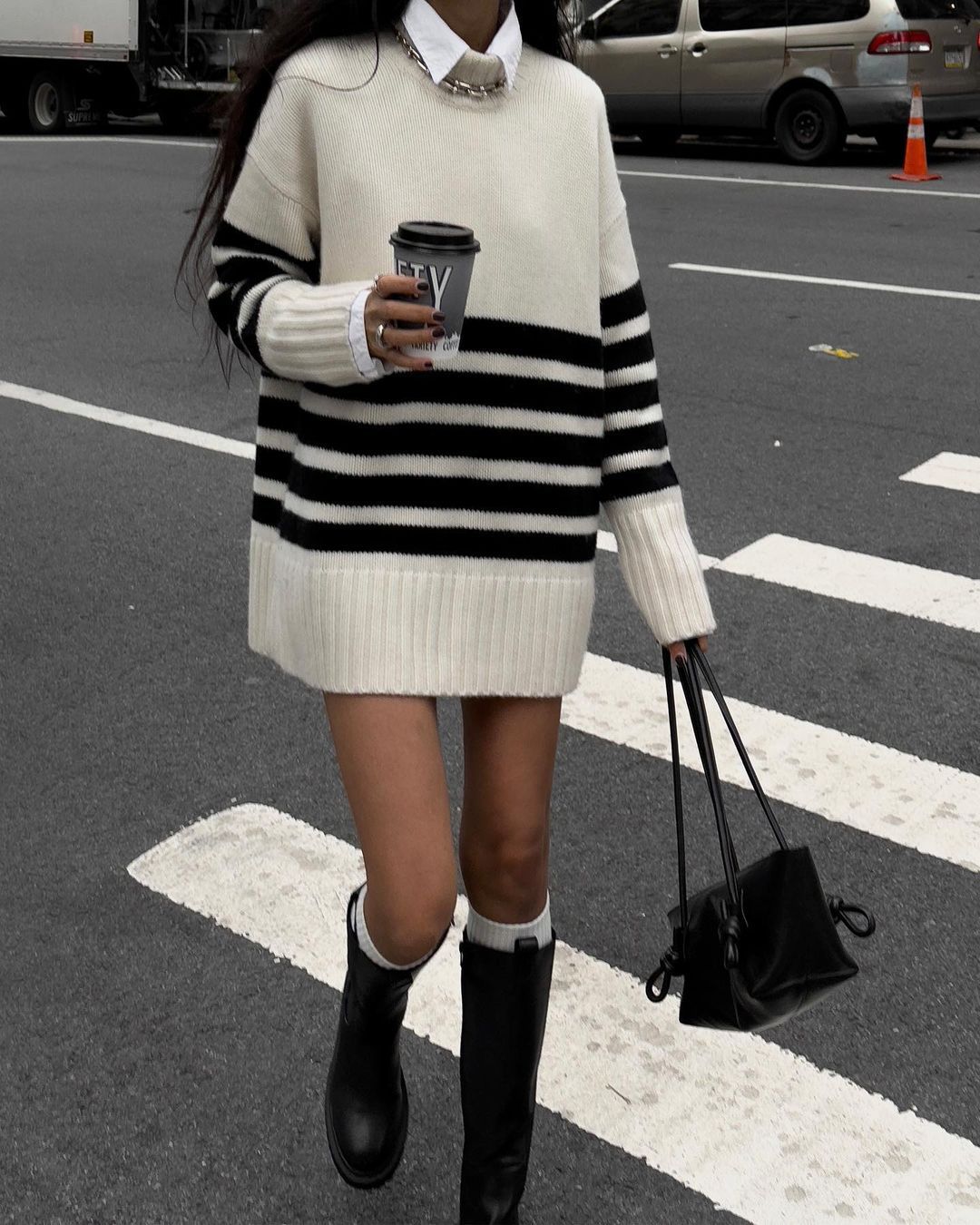 Women autumn and winter black and white striped high collar knitting sweater 7