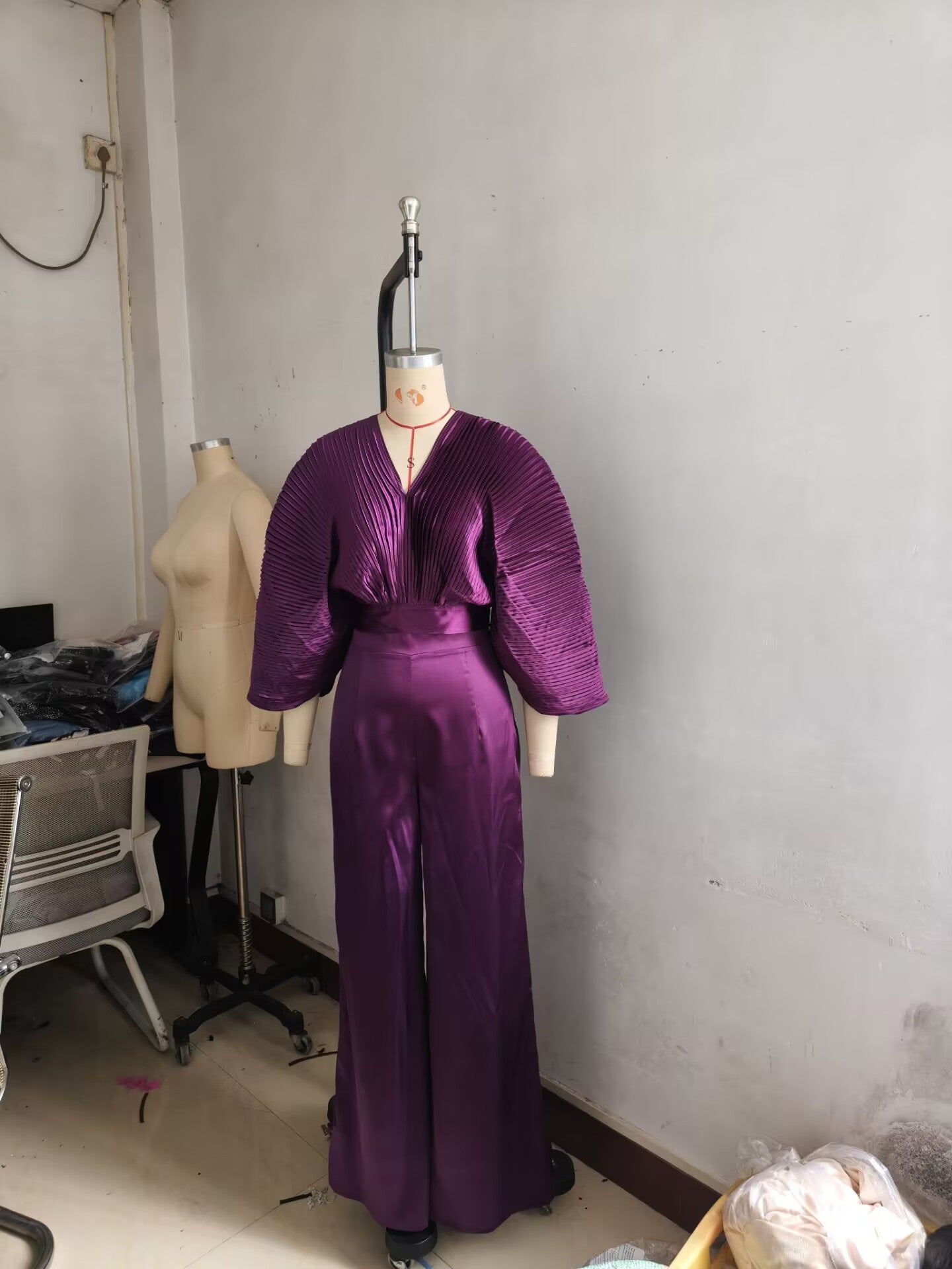 Women Pleated V-Neck Bat Sleeves Shirt and Pants Two Piece Set 11