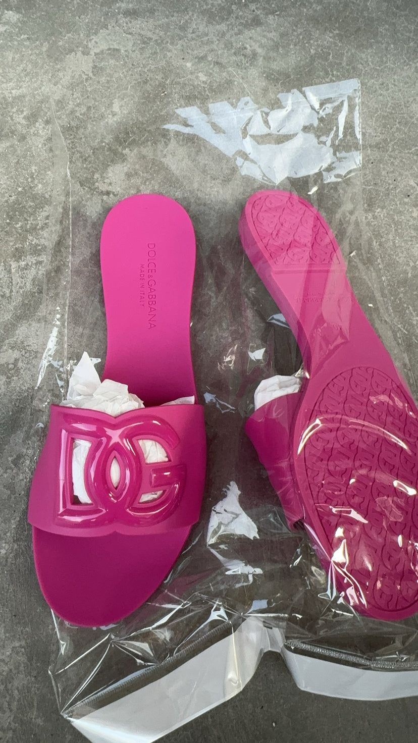 Summer casual outdoor wear one-piece sandals waterproof beach anti-slip flat slippers 10