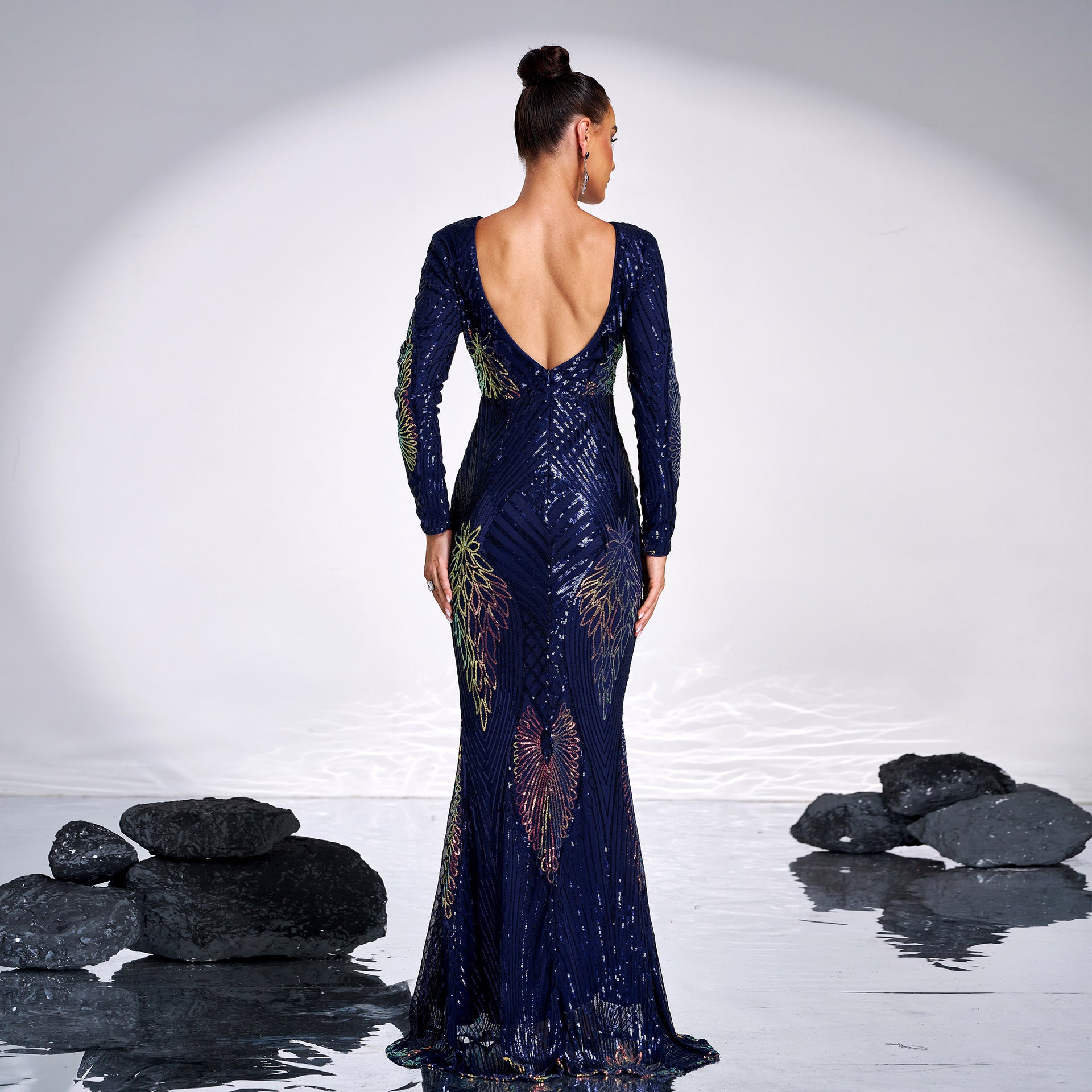 Luxury Long Sleeve Chic Round Neck Sexy Long Sequined Formal Party Evening Dress Bridesmaid Dress 5