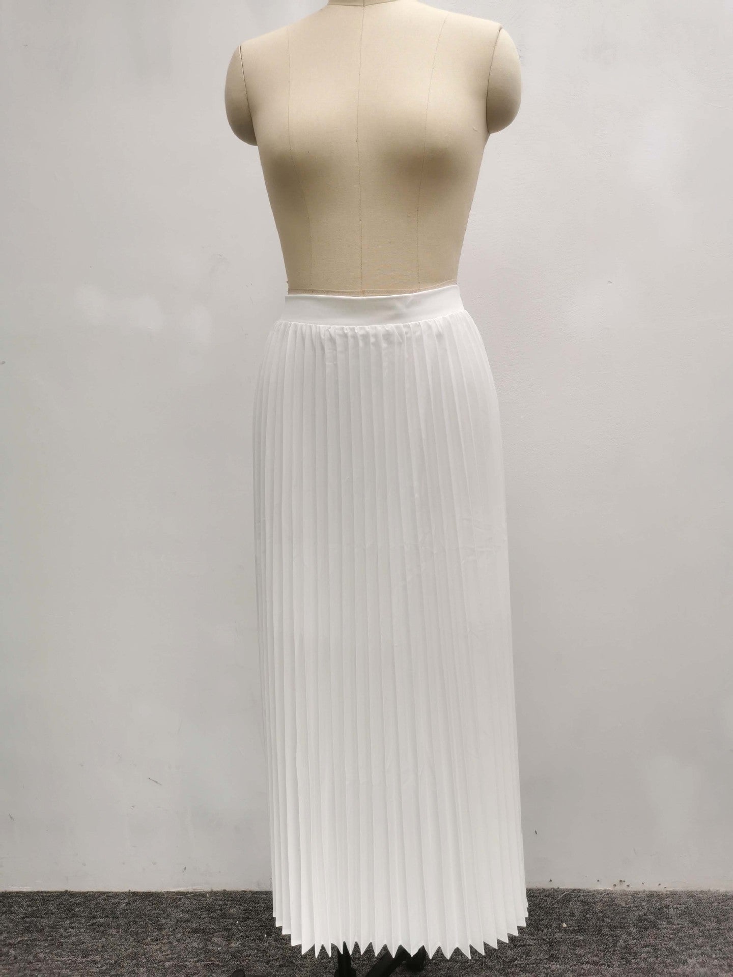 Summer Solid Color Chic Women's Vest Pleated Skirt Elegant Two-Piece Suit 14