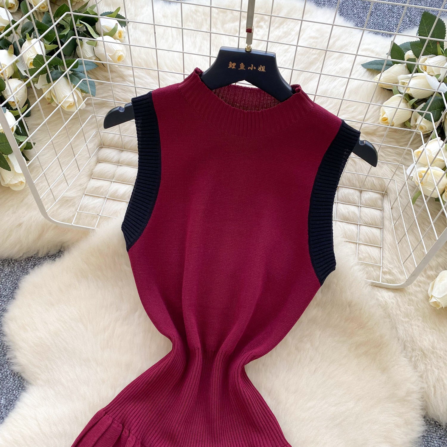 Women's Summer Sleeveless Knitting Slim Waist Contrast Color Pleated Dress 9