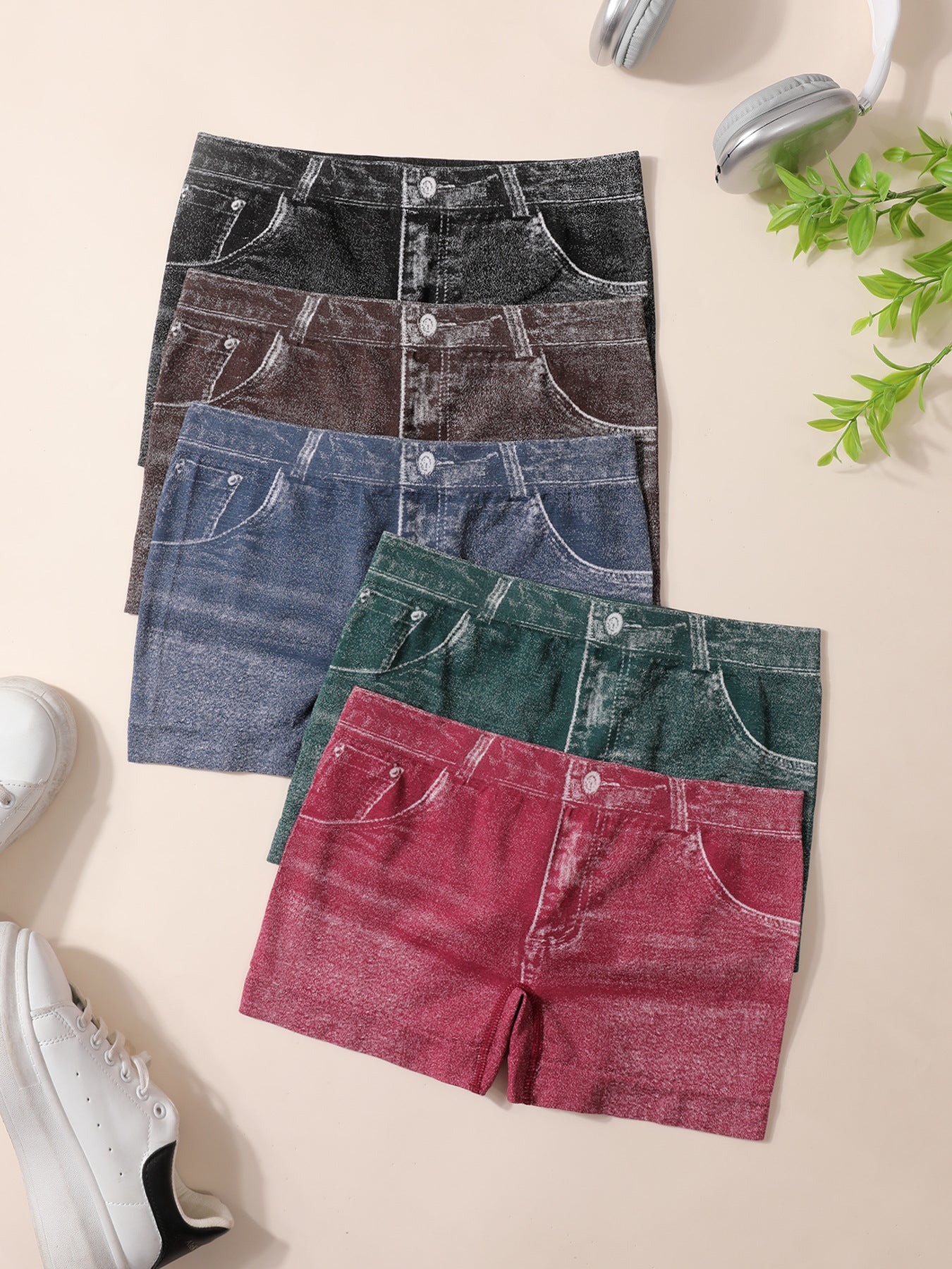 Women's Seamless Simulated Denim Pattern Print Outdoor Wear High Stretch Breathable Mid-Rise Square Leg Shorts 10