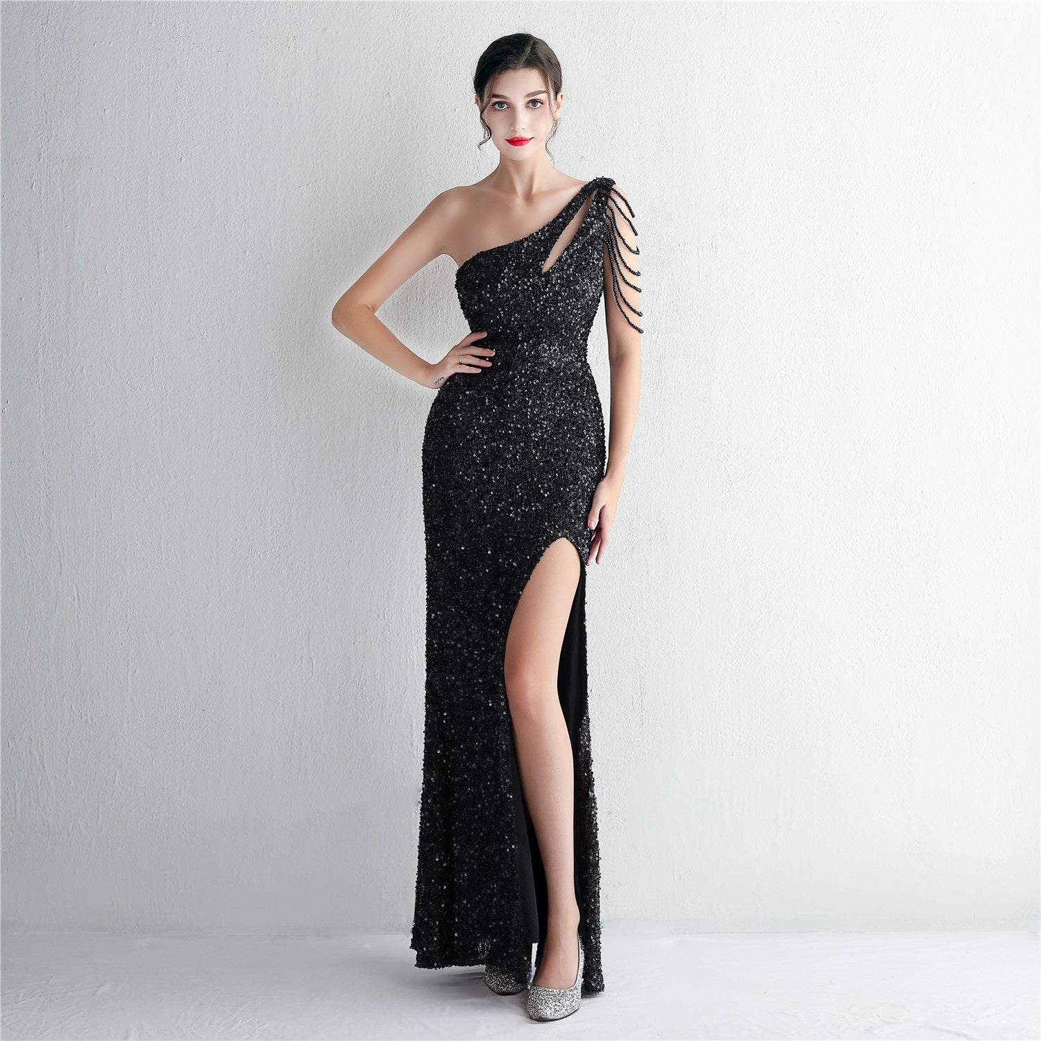 Elegant Beading One-Shoulder Slim-Fit Fishtail Wedding Party Evening Dress 10