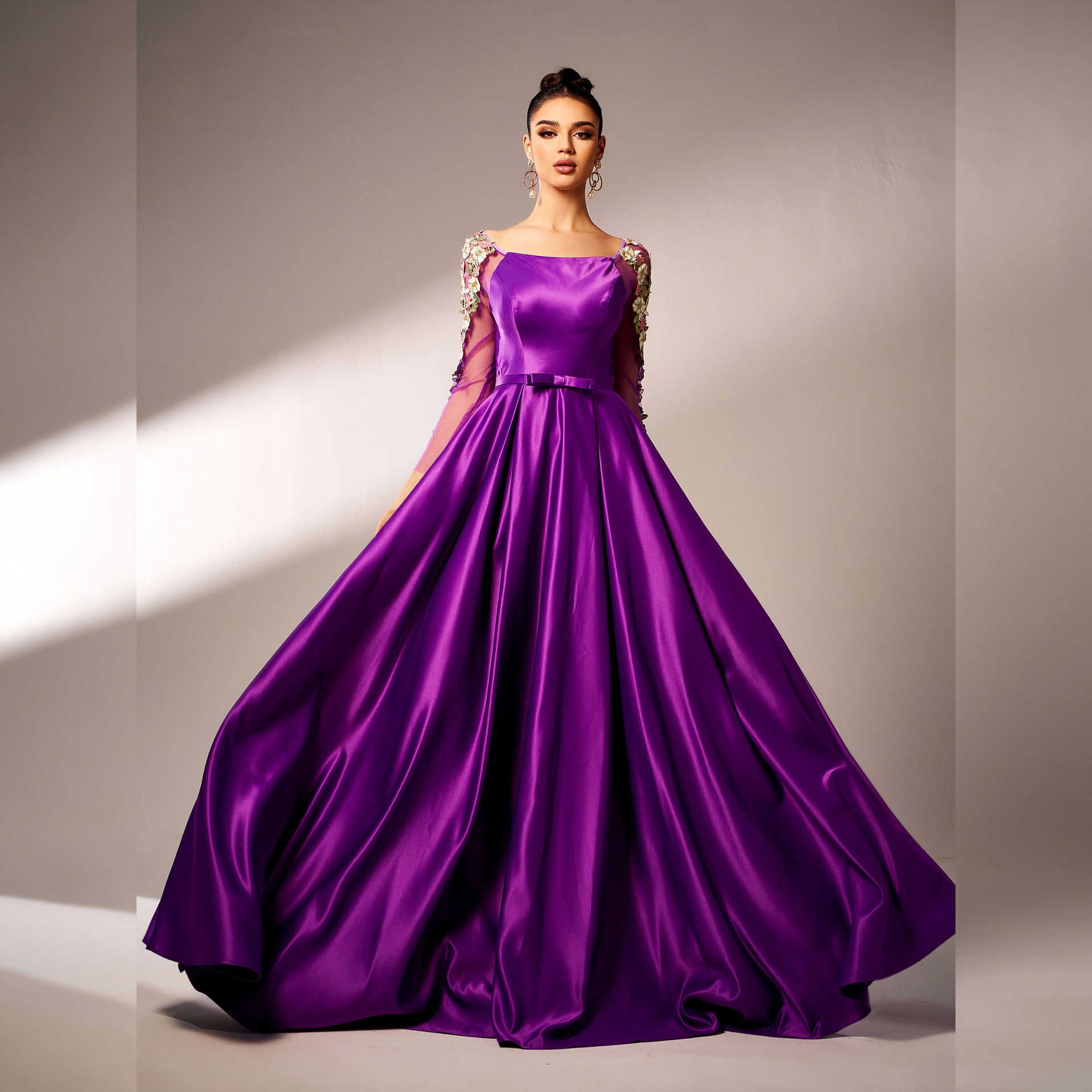 Women long-sleeved square neck Formal Party applique evening dress 3