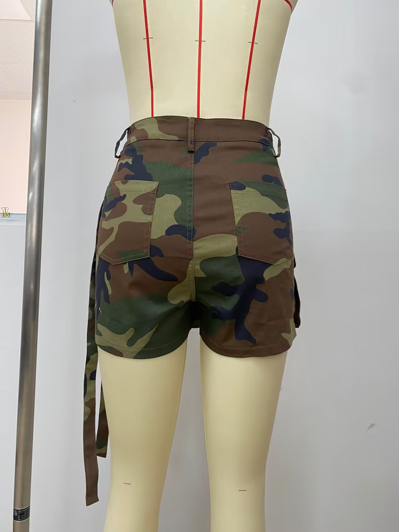 Casual Zipper Camouflage Pocket Shorts for Women 9