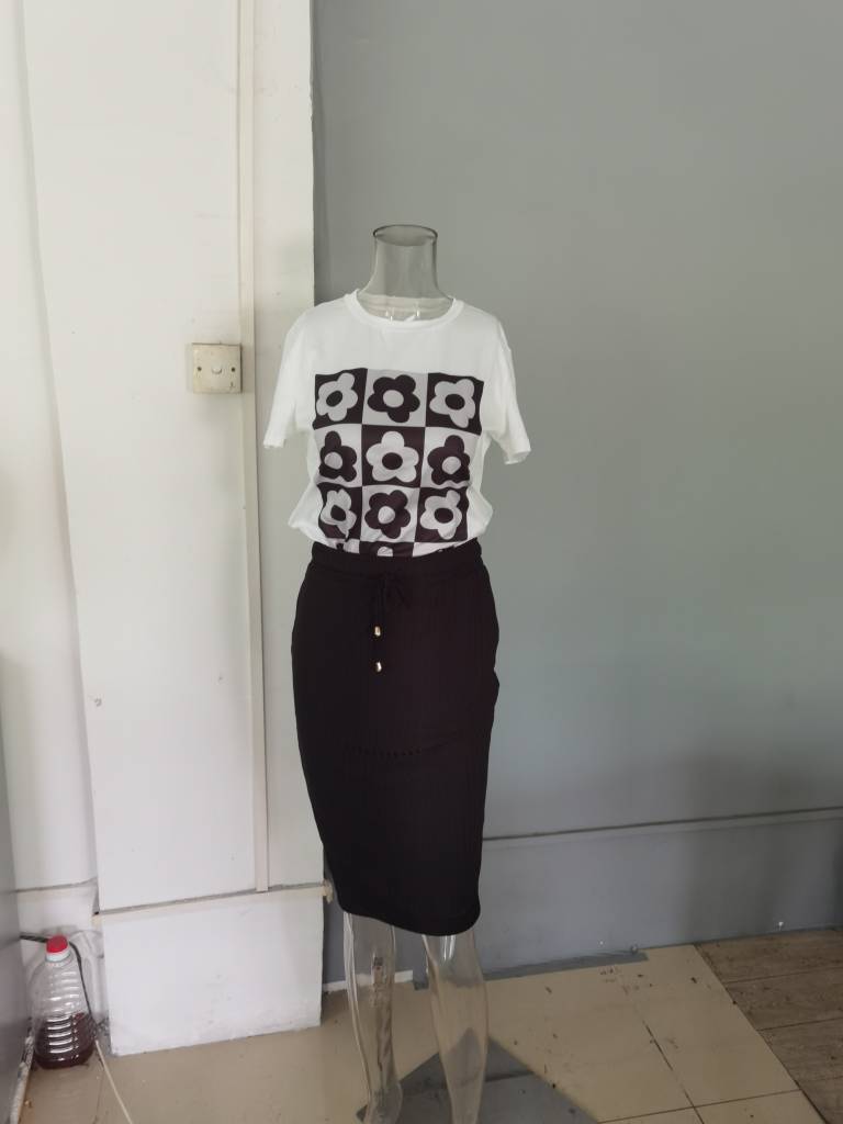 Women Casual Print Short Sleeve Top and Skirt Two-Piece Set 18