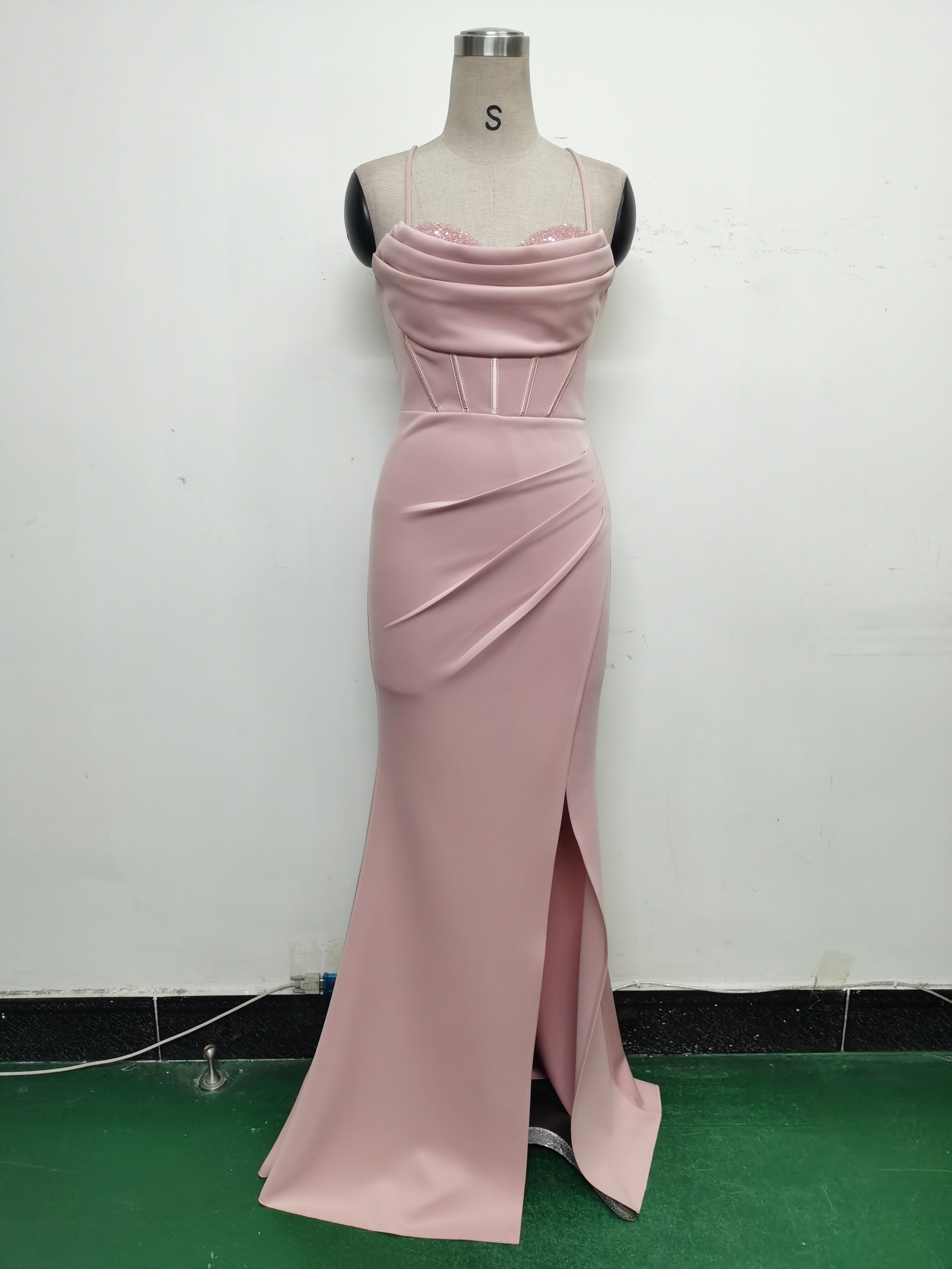 Luxury Strap Fishbone Slim Waist Evening Dress 27