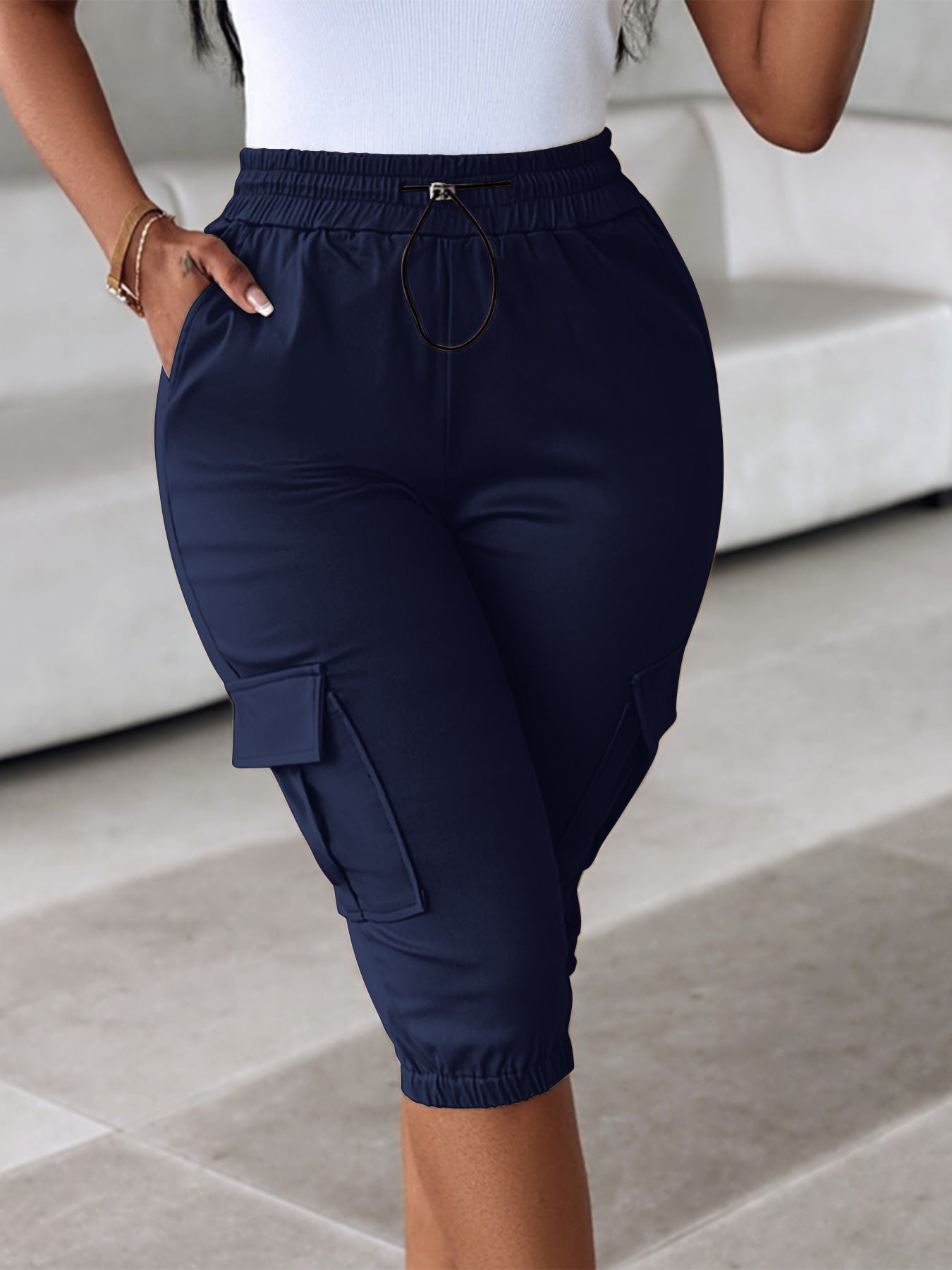 Women elastic waist pocket Cargo shorts 4