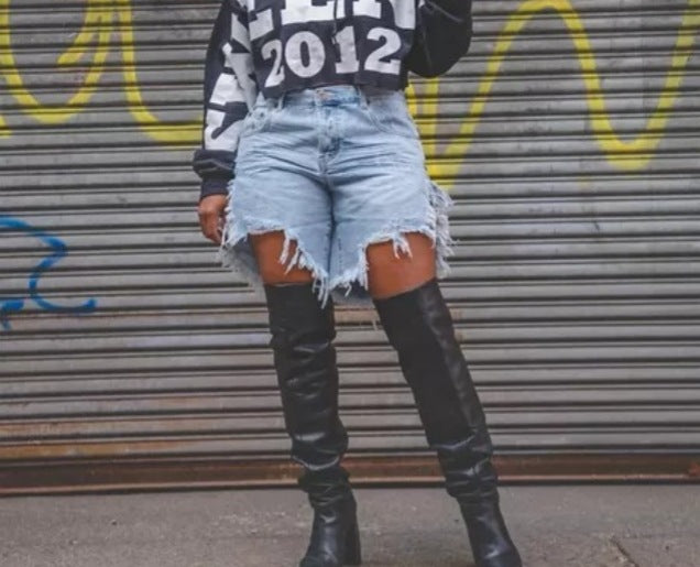 Summer Women's Tassel Ripped Denim Knee-Length Shorts 3