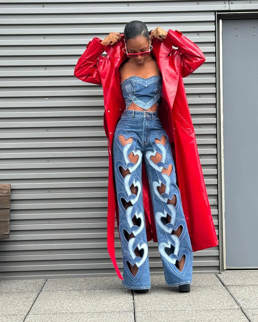 Women Stretchy Hollow Embroidery Heart Print Denim Pants 3