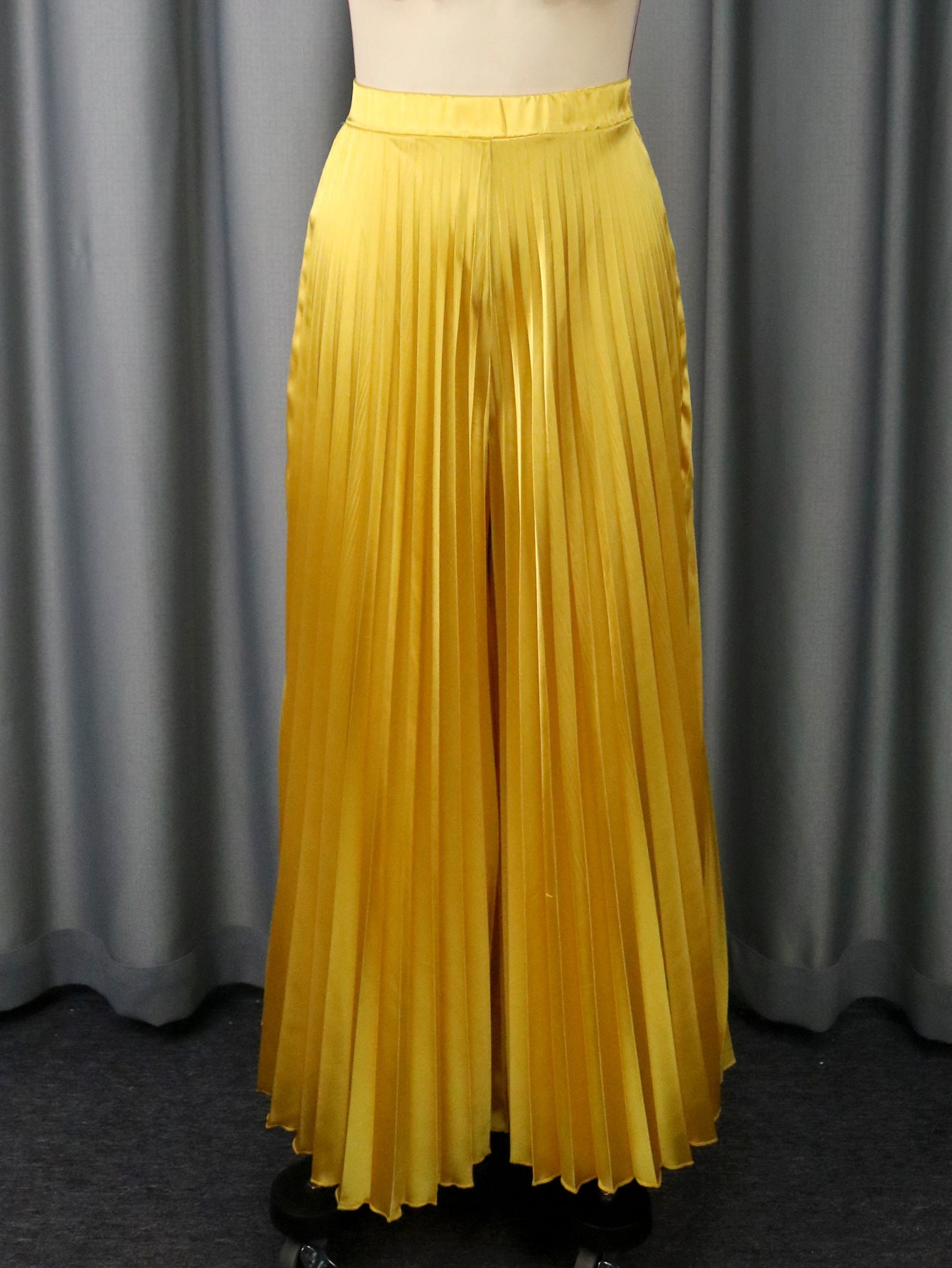 Sexy V-Neck Bow Blouse & Elegant Wide-Leg Pleated Pants Two-Piece Set 11