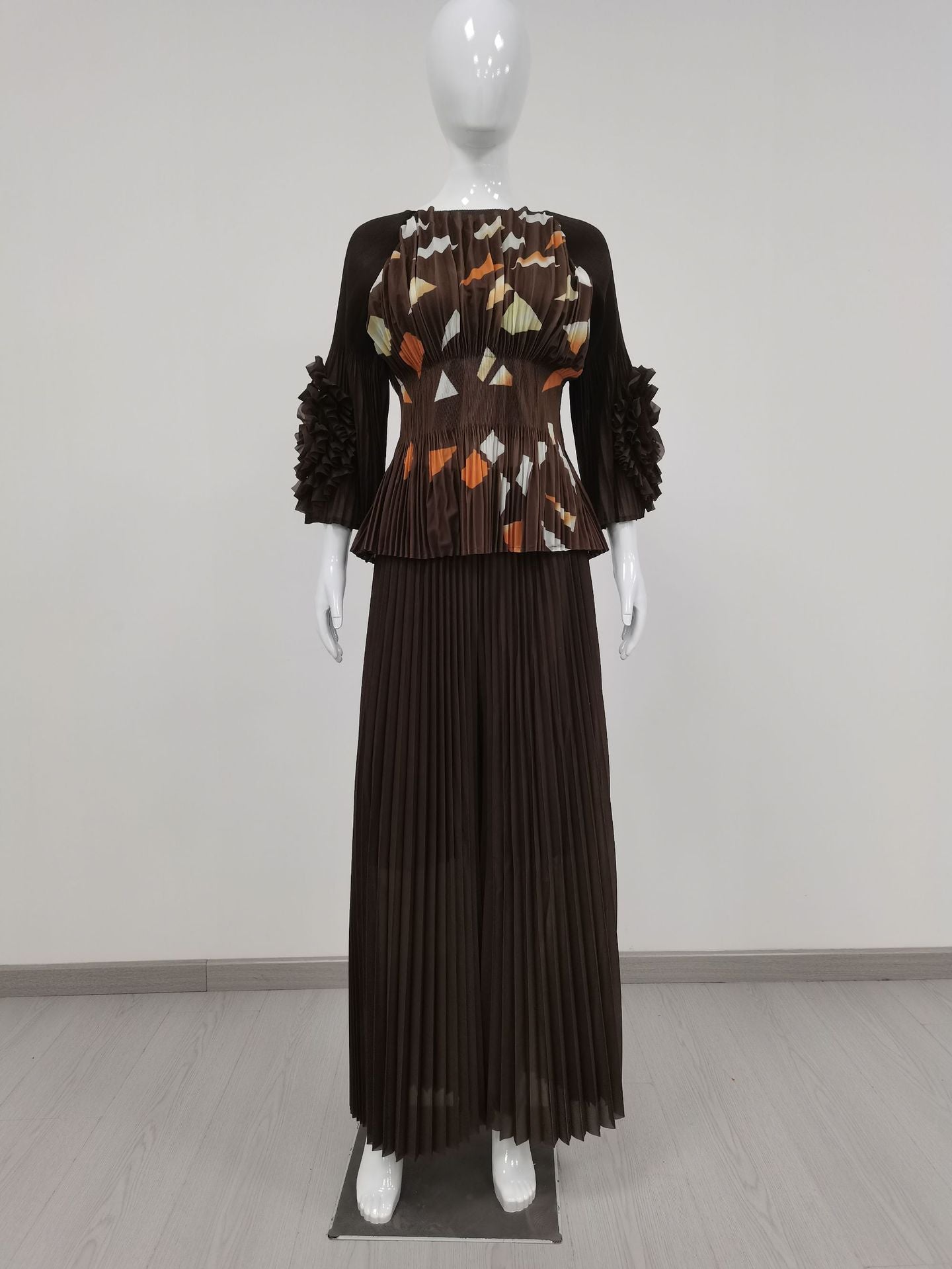 Plus Size Women Casual Pleated Top and Wide Leg Pants Two Piece Set 6