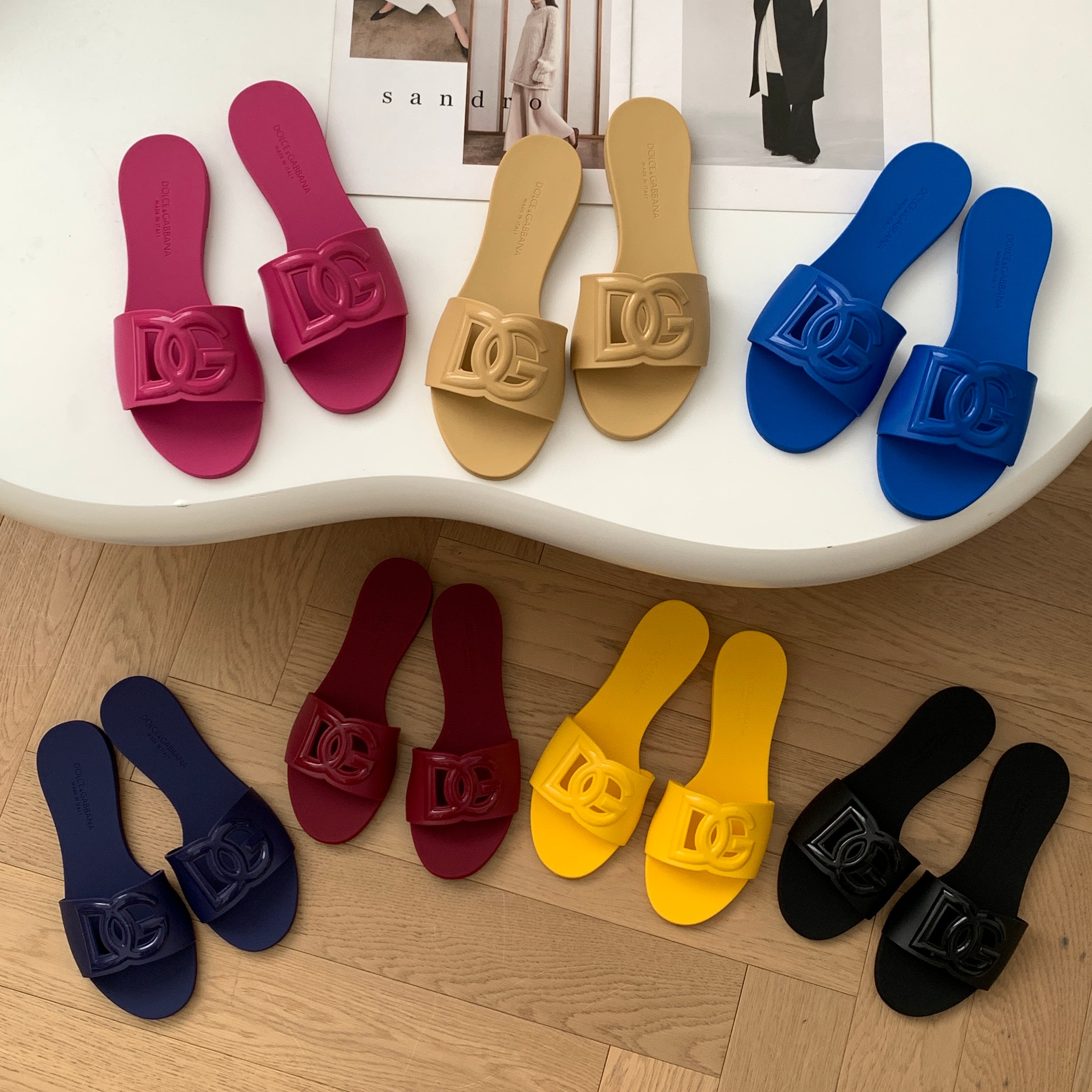 Summer casual outdoor wear one-piece sandals waterproof beach anti-slip flat slippers 9