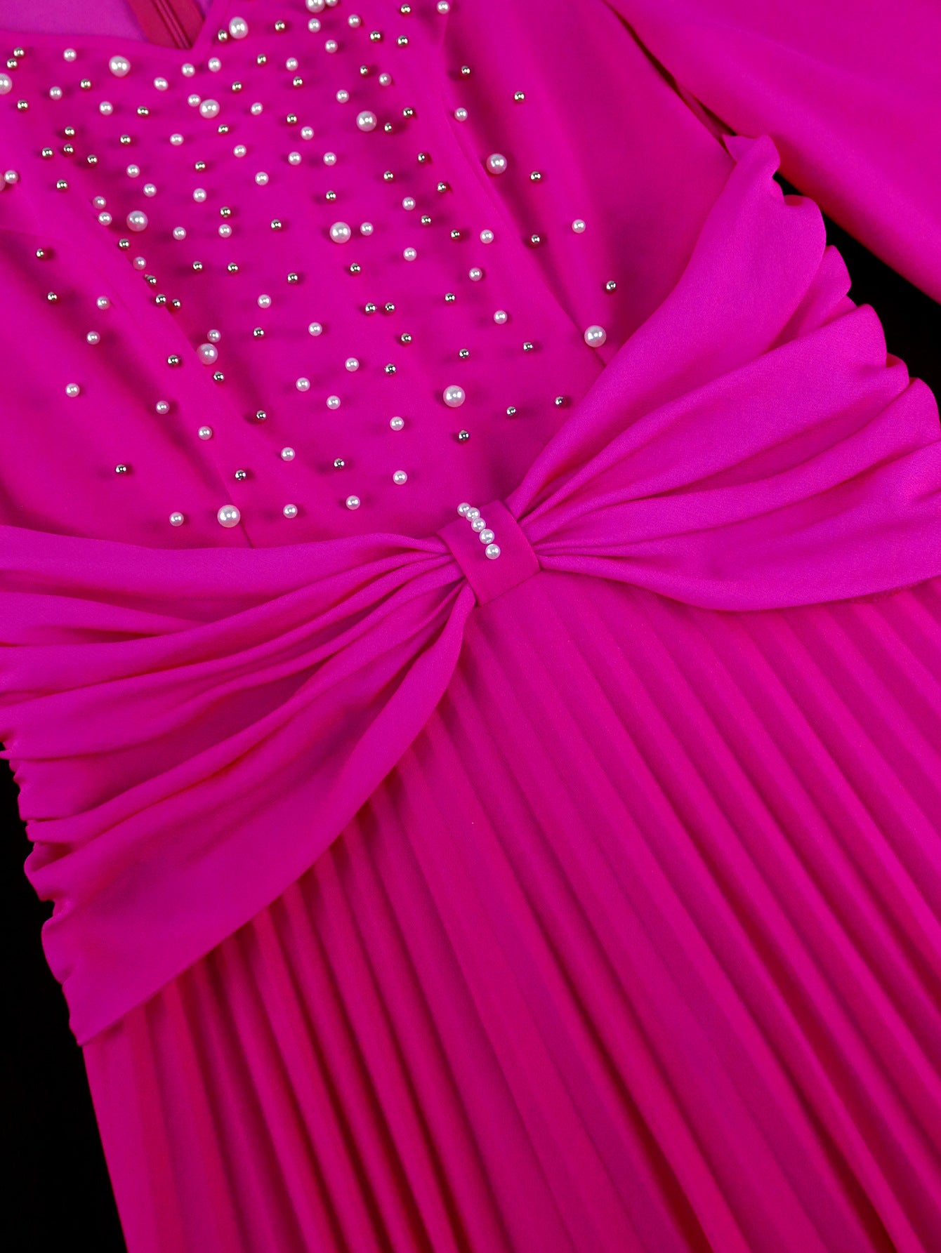 Women beaded v-neck long sleeve pleated party dress 8