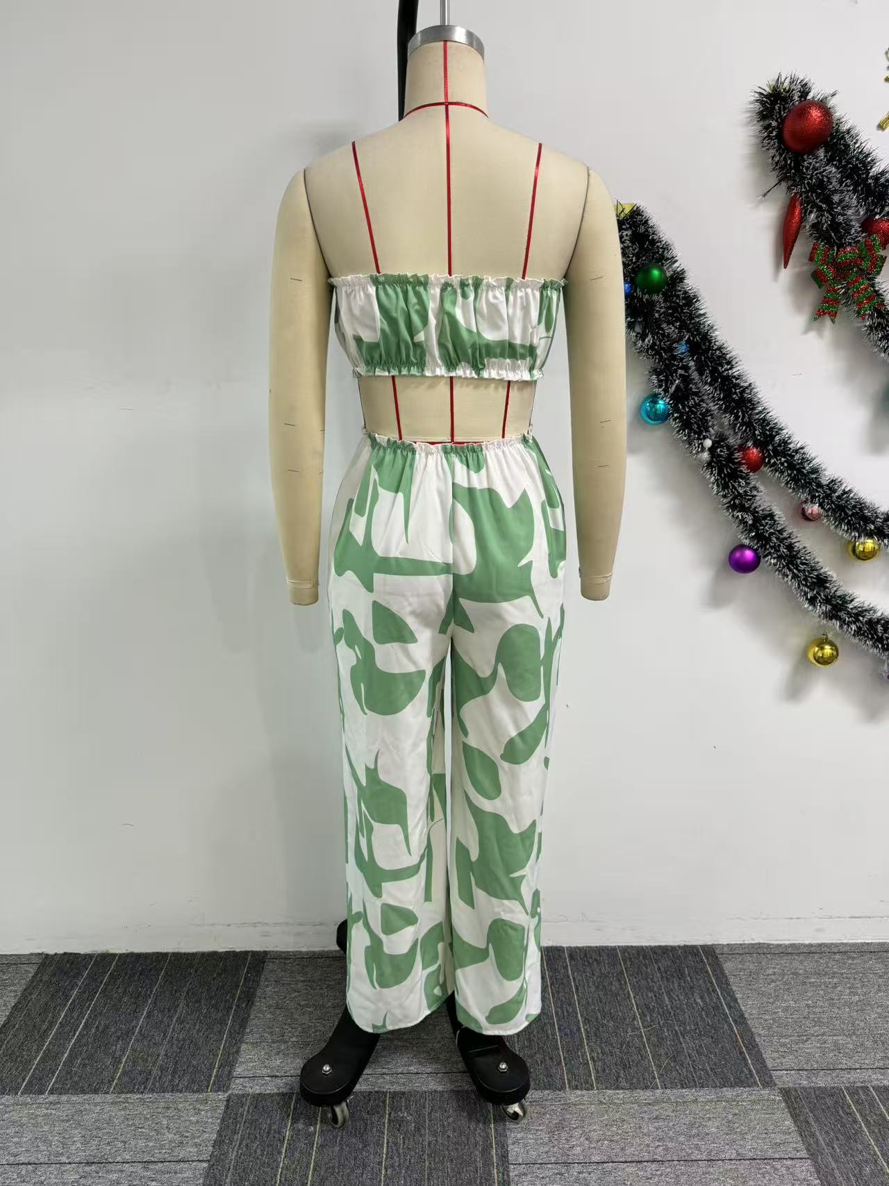 Women Elegant Strapless Printed Wide-leg Jumpsuit 12