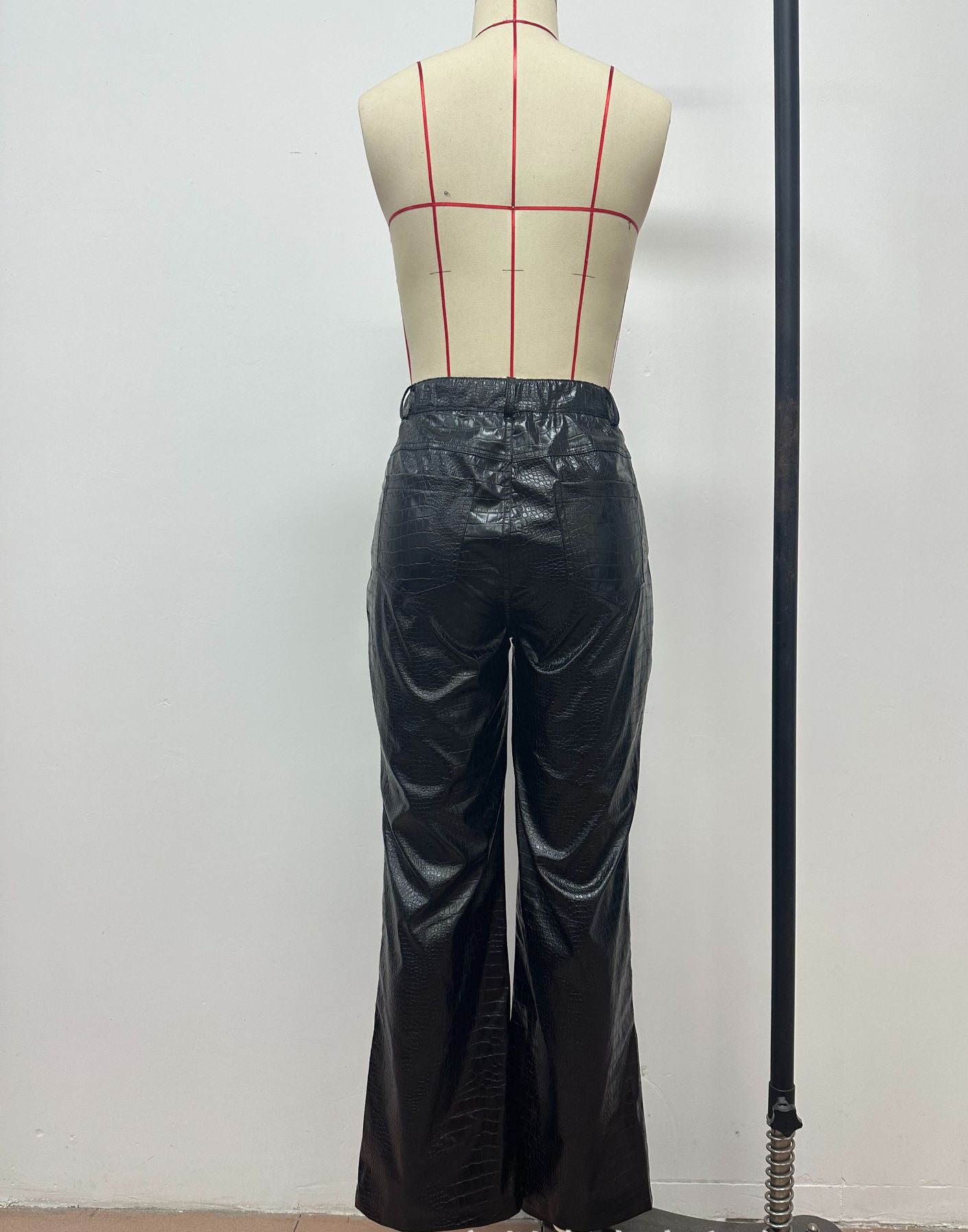 Women Style crocodile pattern PU-Leather Pants 8