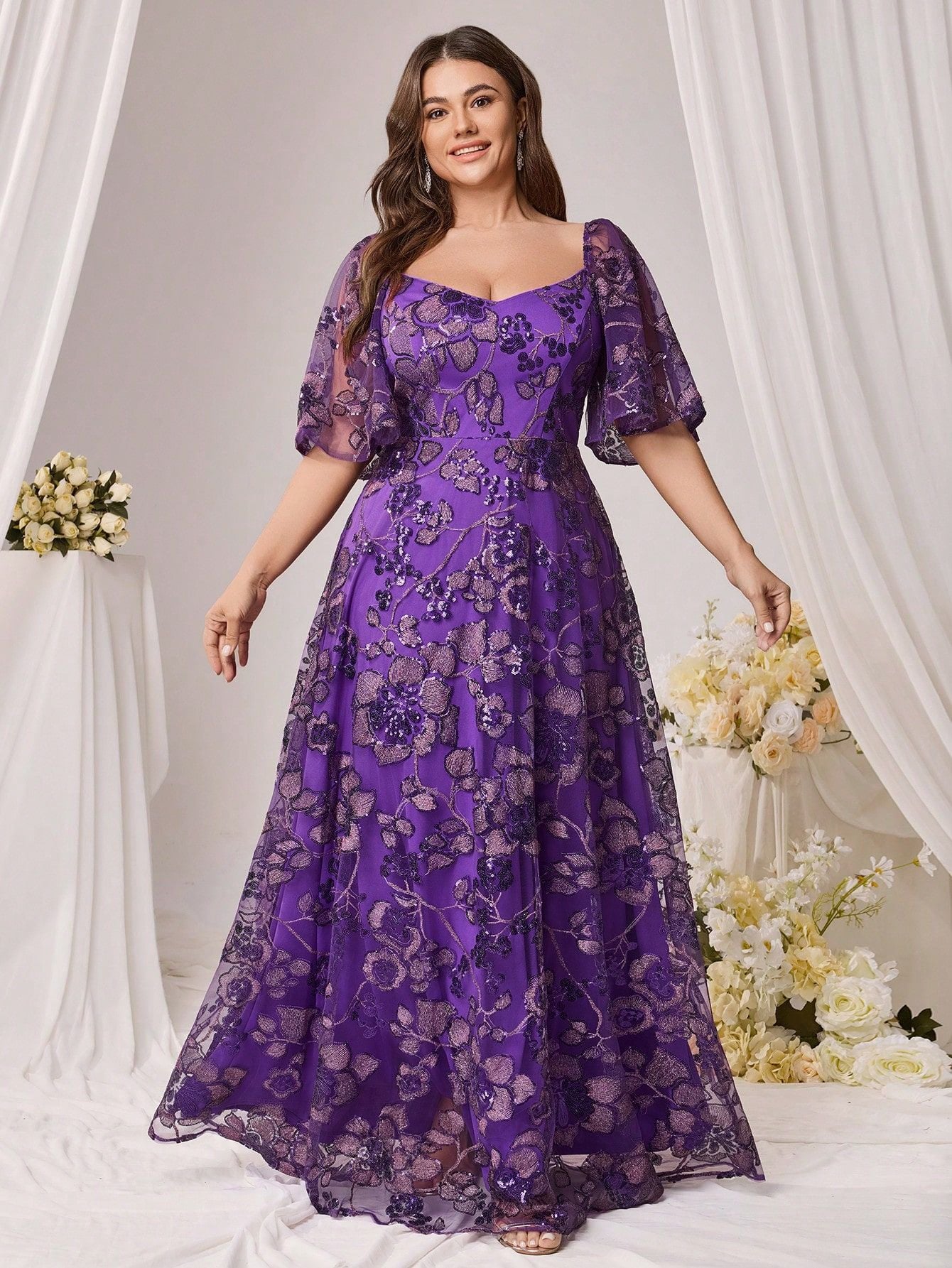 Plus-Size Women Sequin Print Dress 3