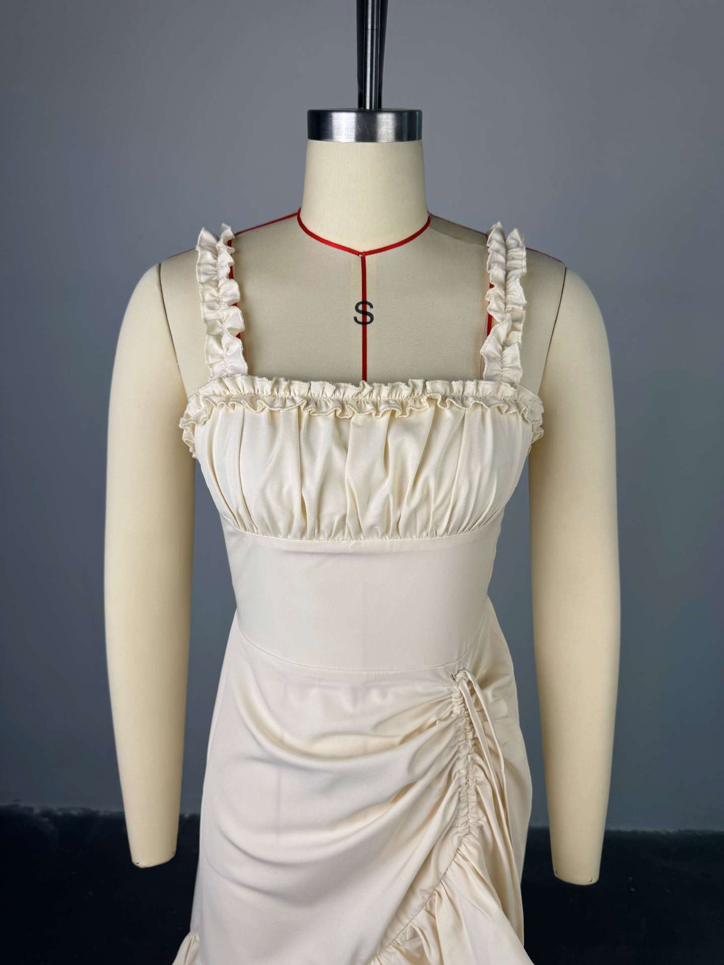 Women's Summer Sweet Straps High-Waist Ruffle Dress 4