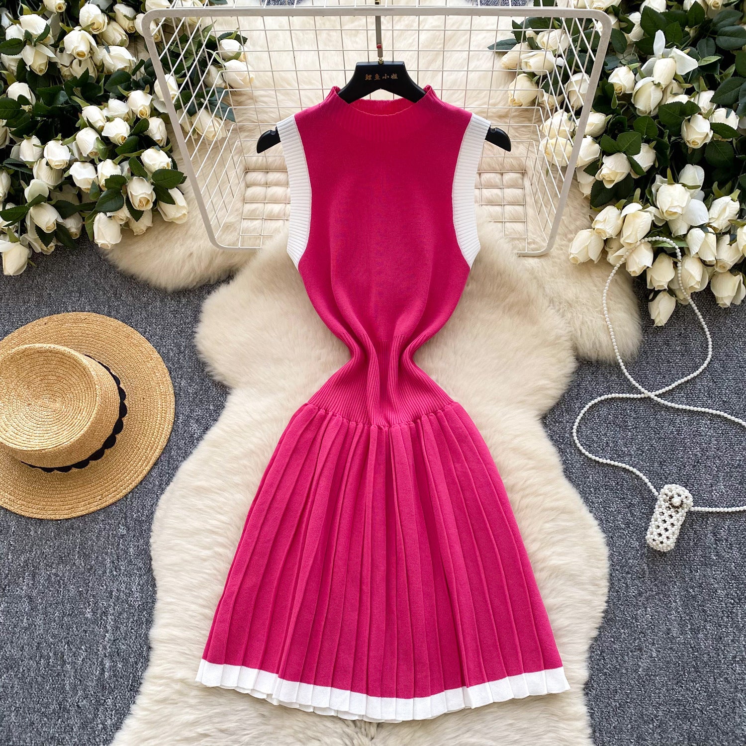 Women's Summer Sleeveless Knitting Slim Waist Contrast Color Pleated Dress 4