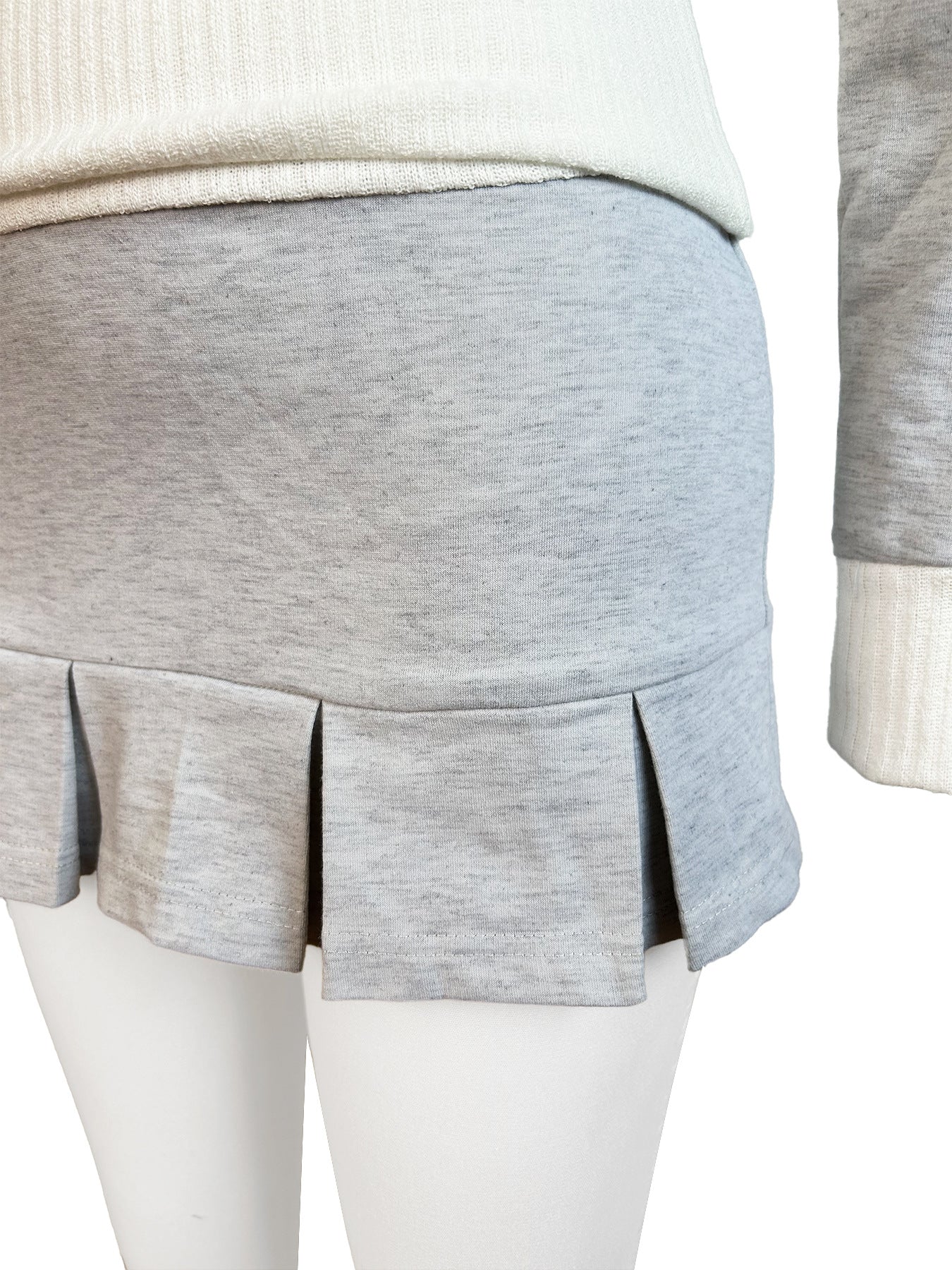 Fashion Women's Clothing Contrast Color Patchwork Long Sleeve Hooded Crop Top Pleated Skirt Two-Piece Set 13