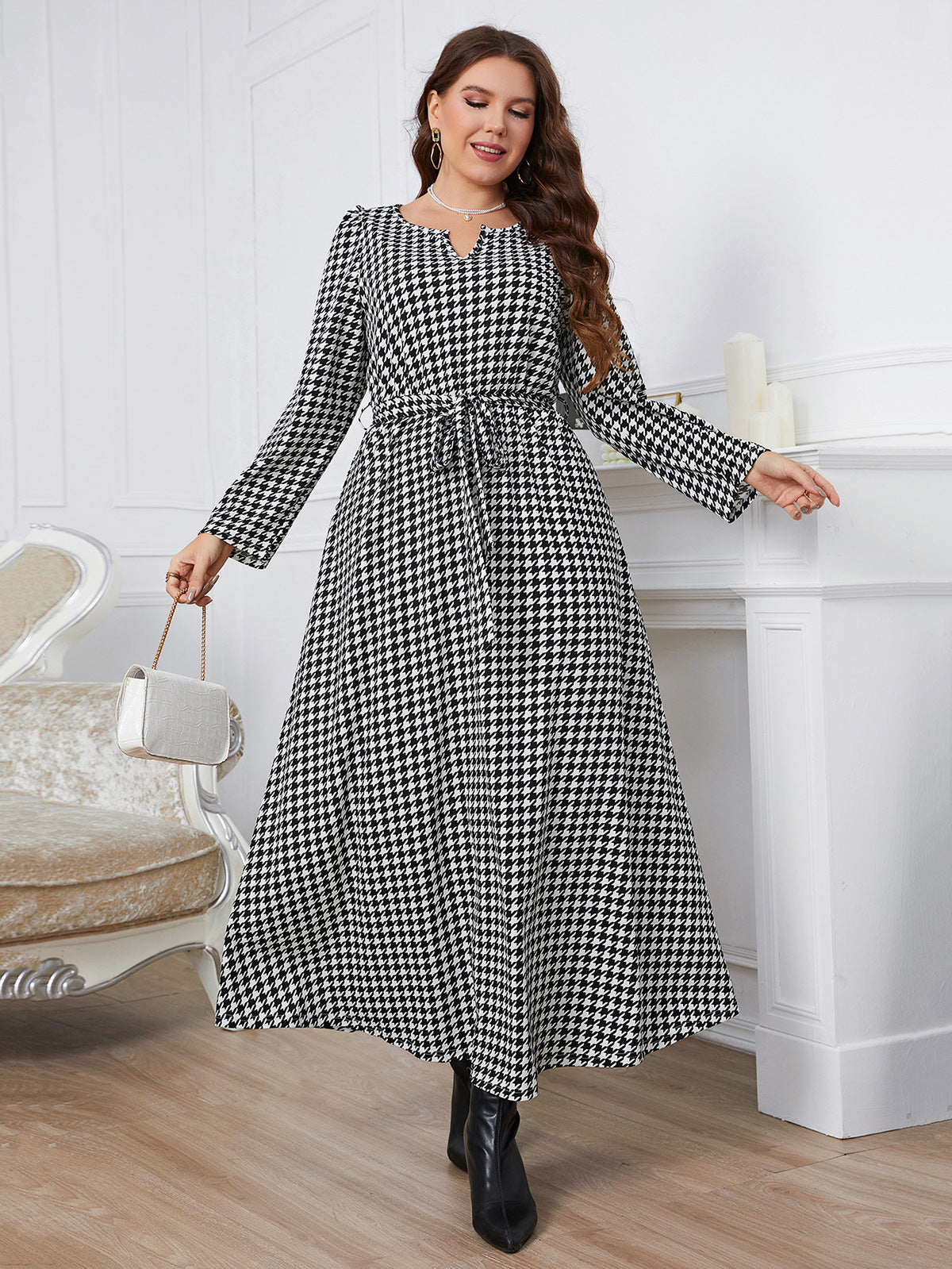 Plus Size Women Round Neck Black and White Checkered Dress 3