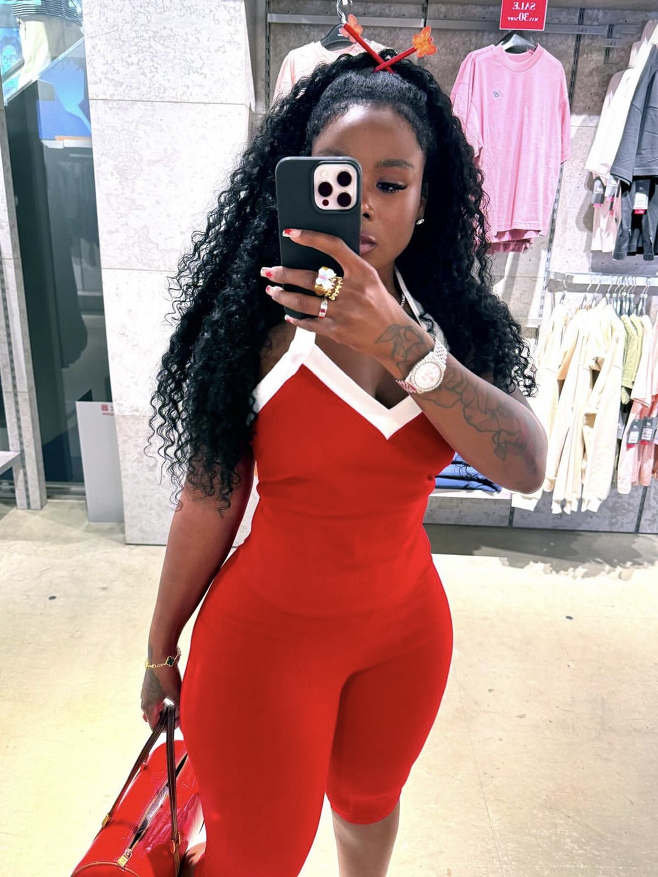 Summer Fashion Elastic Contrast Color Halter Neck Vest Top Tight Fitting Mid-Length Pants Two Piece Set 9