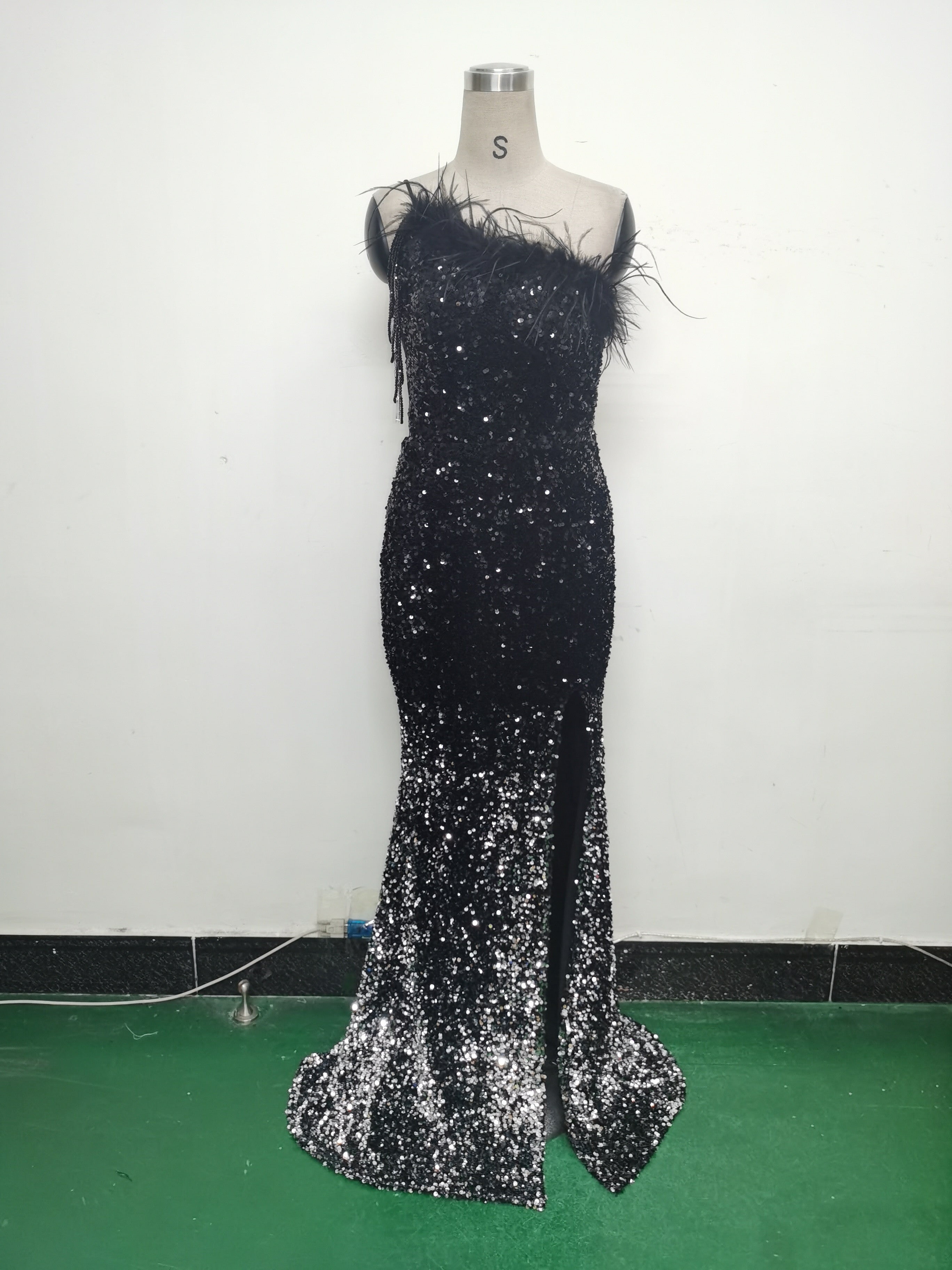 Women Ostrich Feather Beaded Sequin One Shoulder Slash Shoulder Slit Evening Dress 31