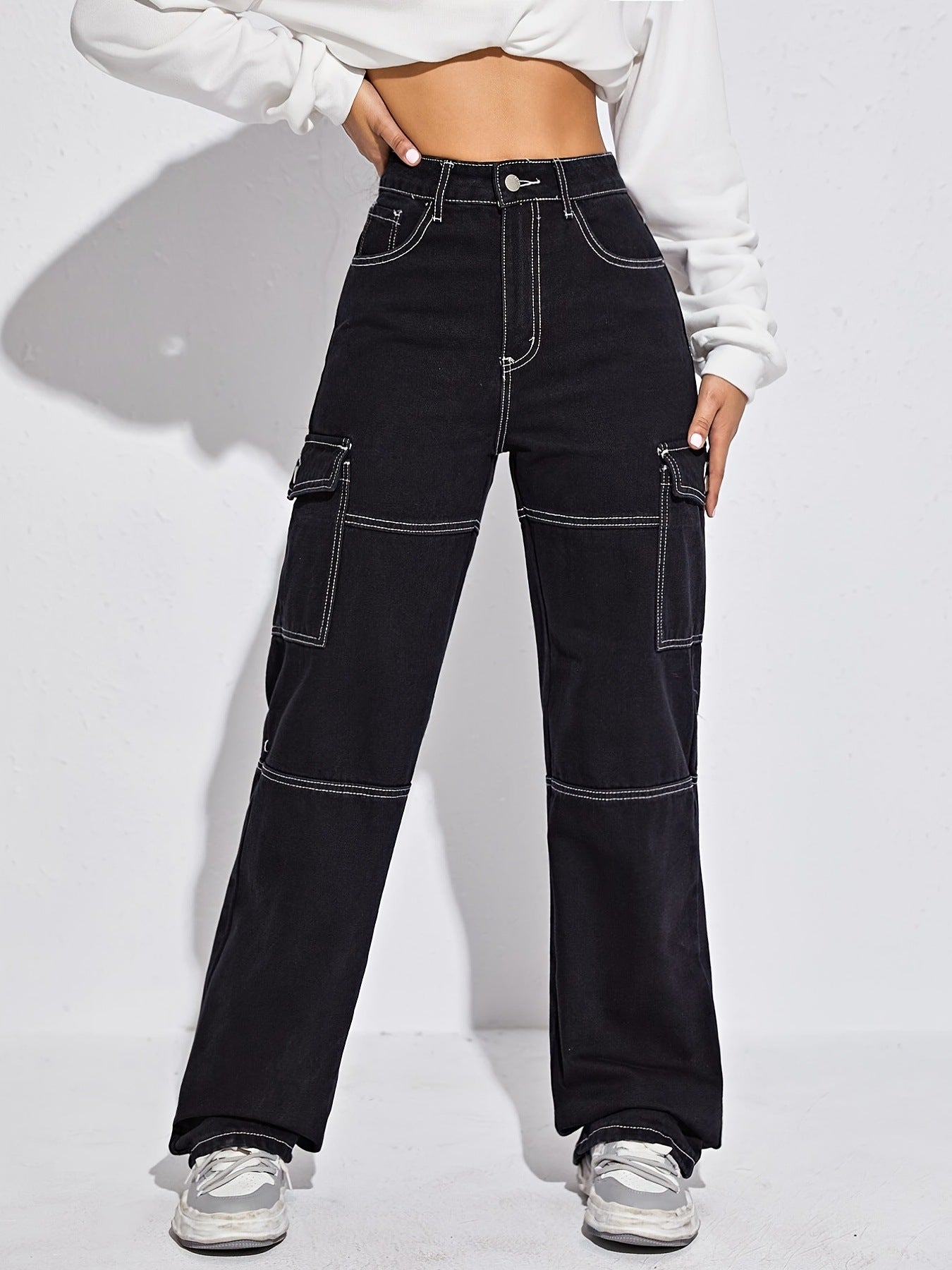 Women's Black Pocket Straight Denim Pants 5