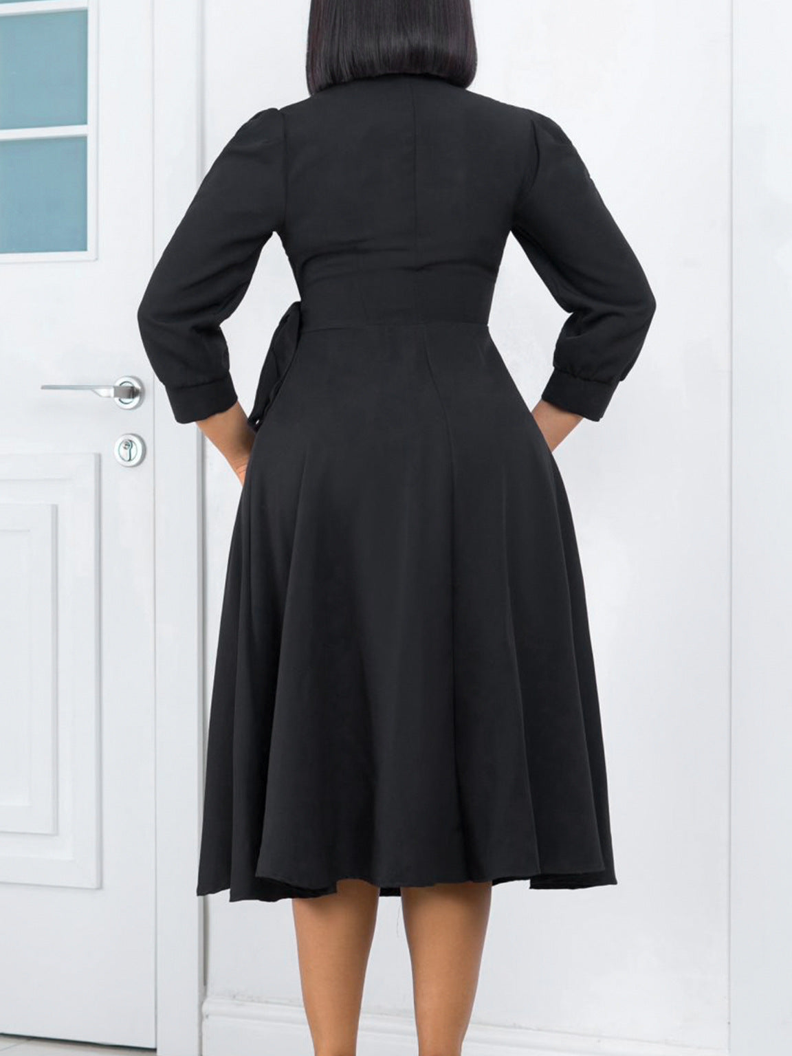 Women Solid V-Neck Pleated Dress 7