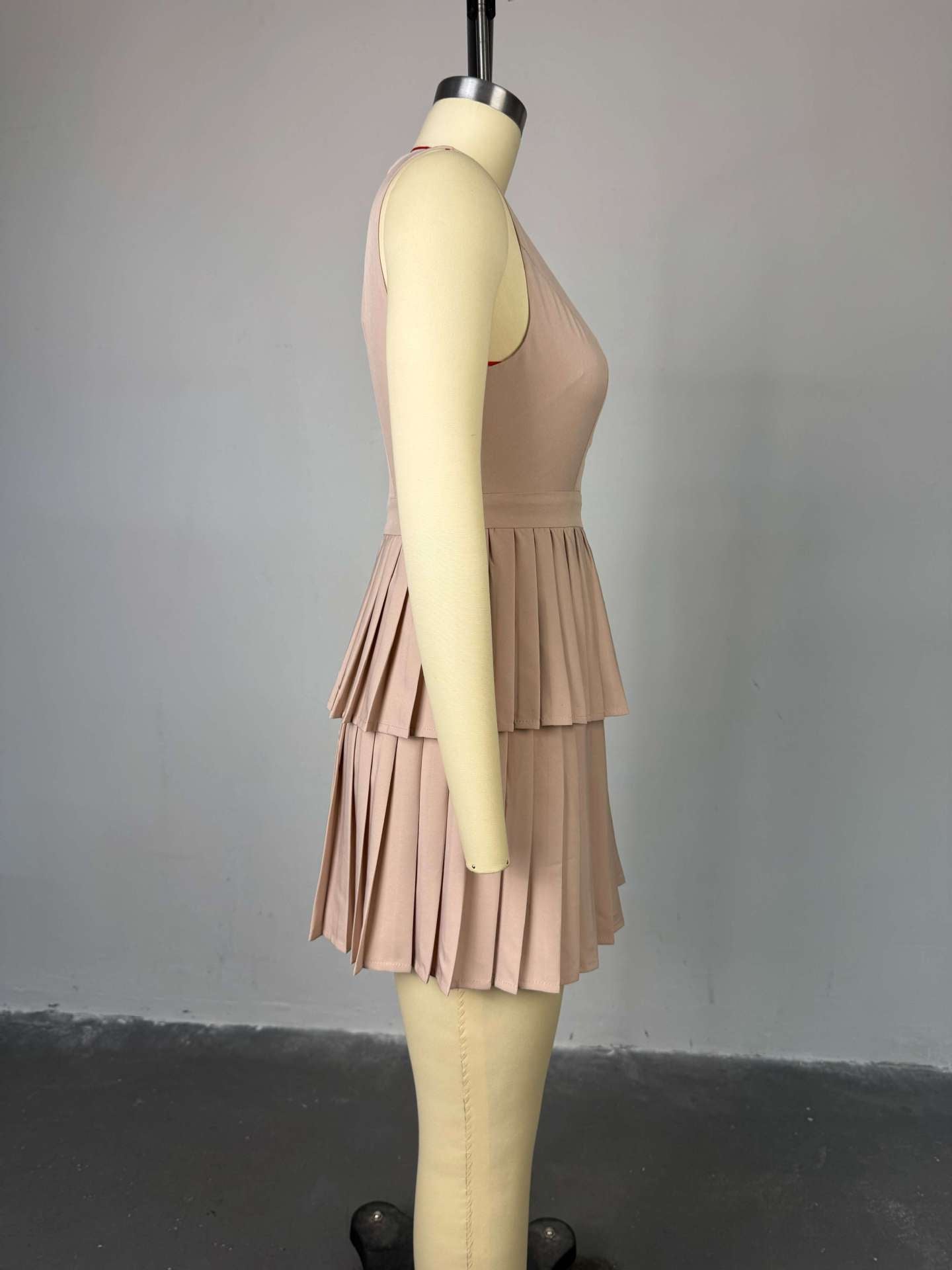 Summer V-Neck High-Waist Pleated A-Line Dress 7