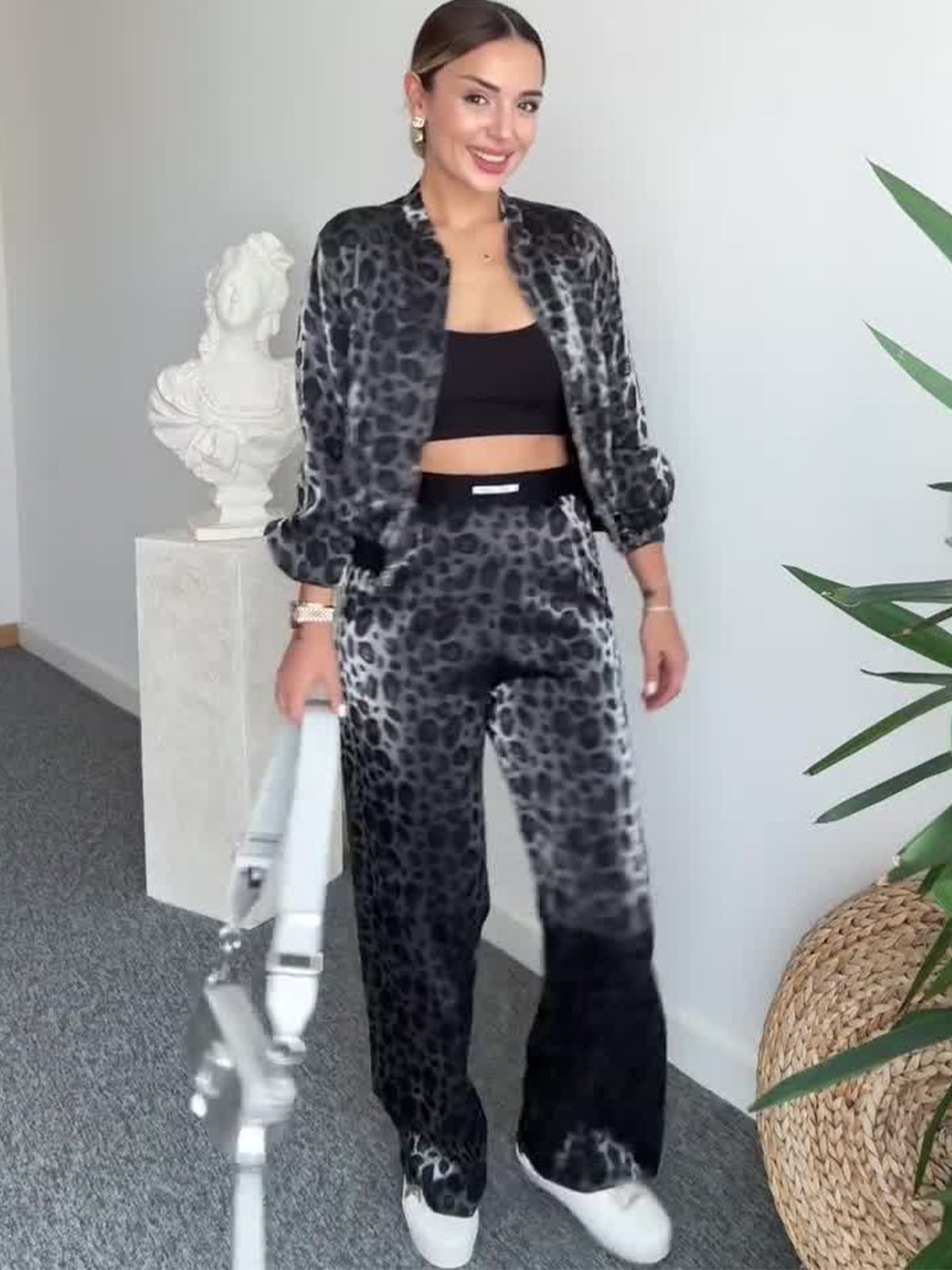 Summer Chic Printed Long-Sleeved Top Wide-Leg Pants Fashionable Two-Piece Set