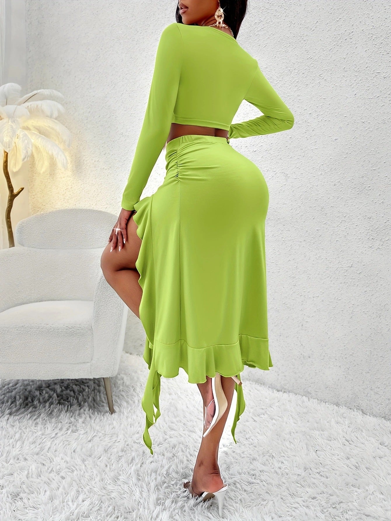 Fashionable And Elegant Solid Color Round Neck Long Sleeve Top Ruffle Skirt Two Piece Set For Women 5