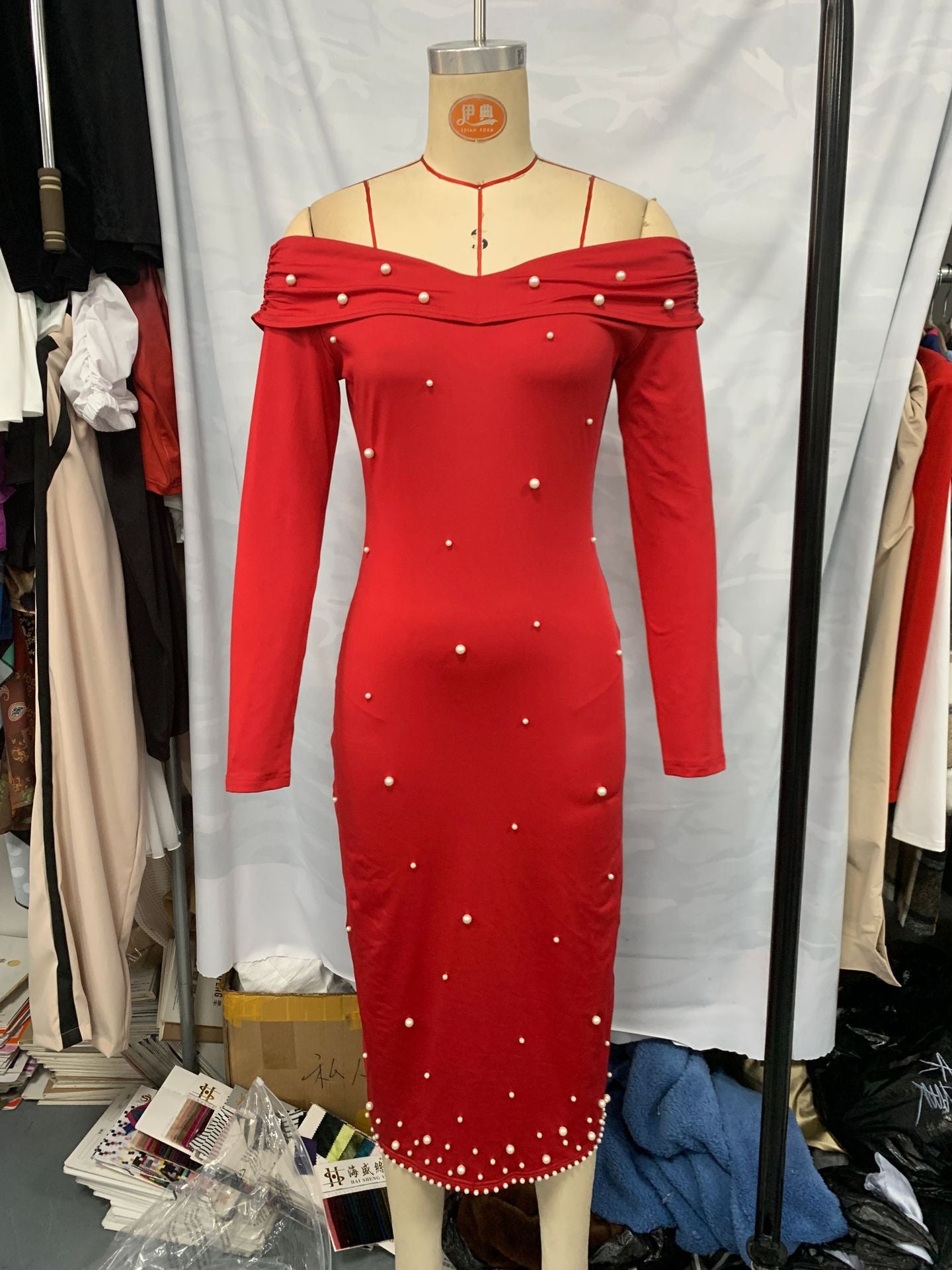 Fashionable And Elegant Off-Shoulder Solid Color Long Sleeve Beaded Bodycon Dress 12