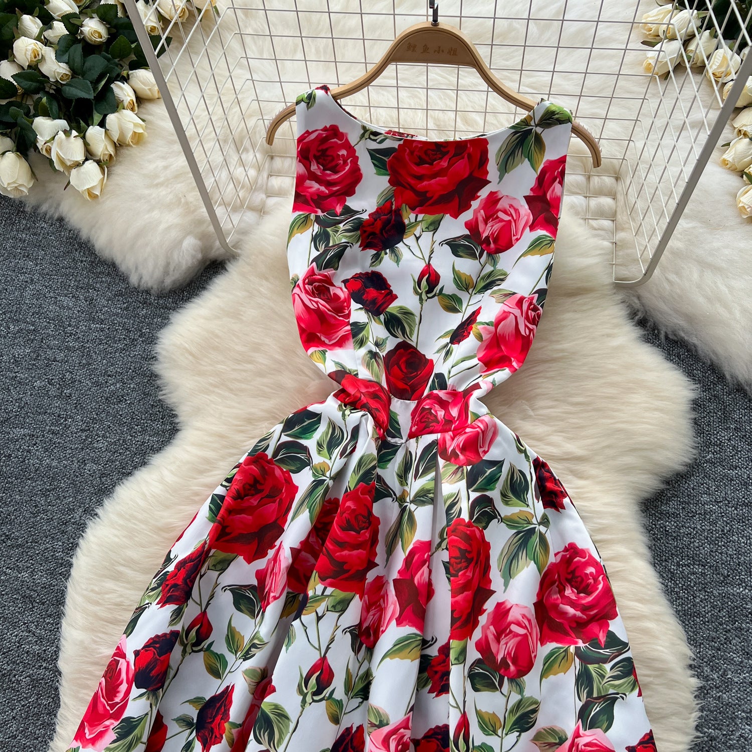 Fashion Printed Round Neck Slim Waist Pleated Flare Sleeveless Mini Dress 28