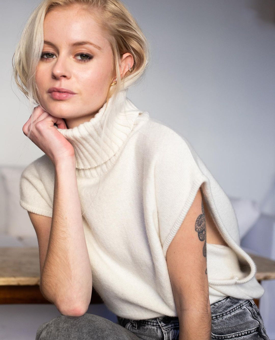 Women Casual Turtleneck Sleeveless Sweater 8