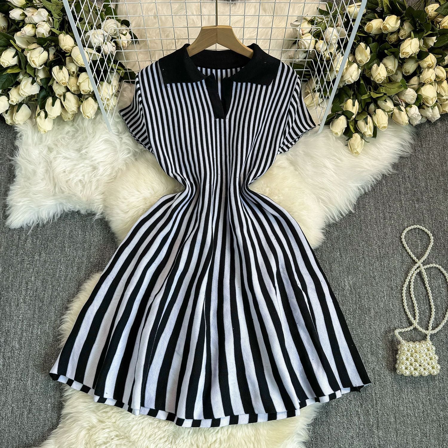 Contrast Turndown Collar Short-Sleeved Striped Women's Slim Waist Knitting Dress 4