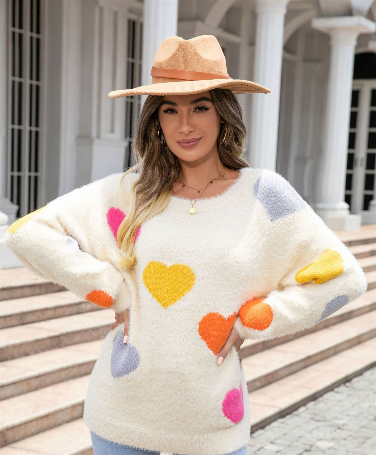 Women Round Neck Basic Heart Print Sweater 3