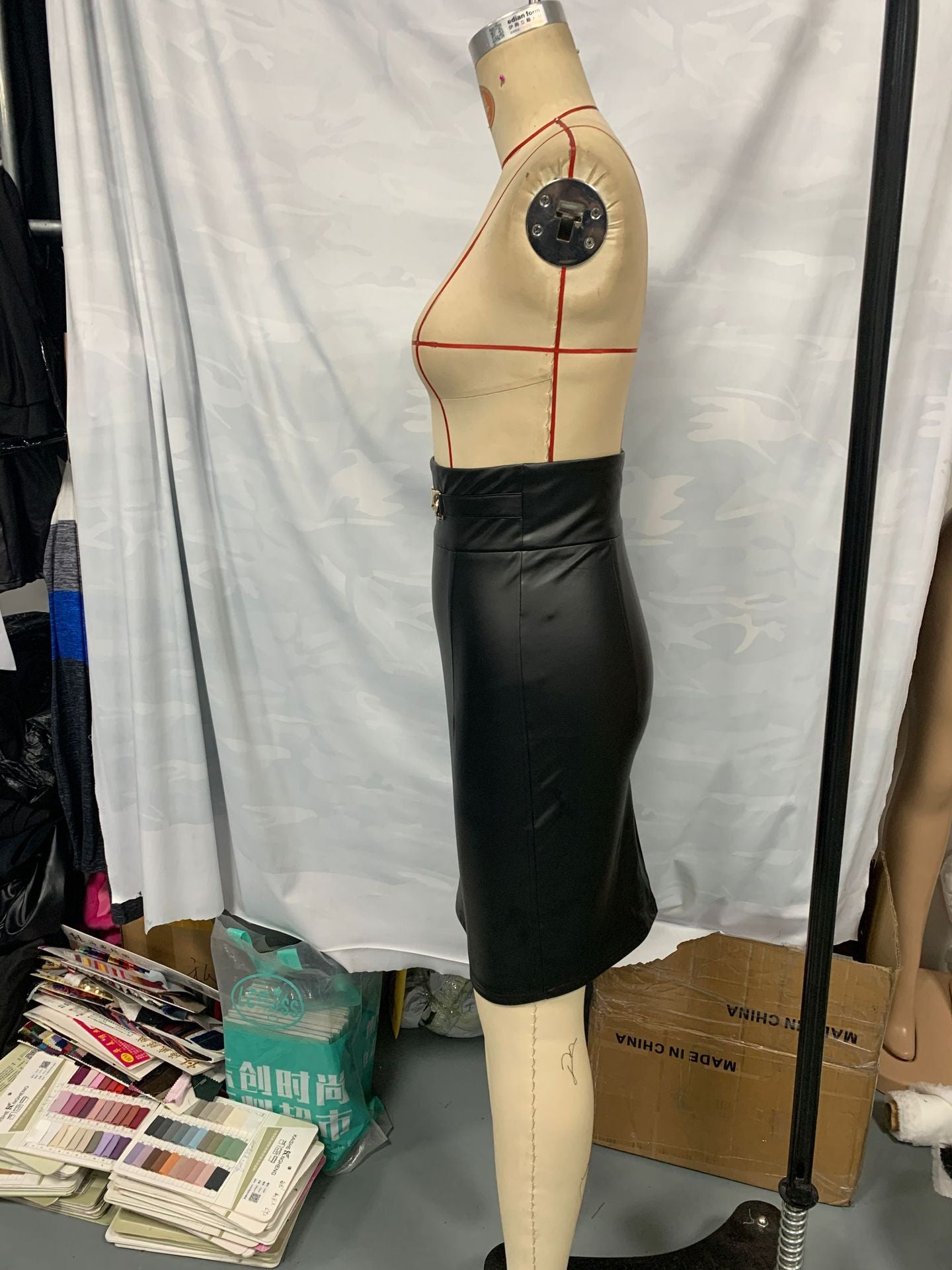 Women’s Trendy Metal PU Leather Skirt 8