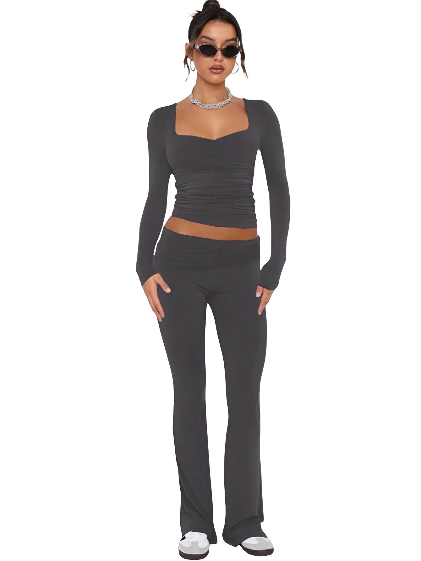 Women solid long sleeve top and bell bottom Pants two-piece suit 4