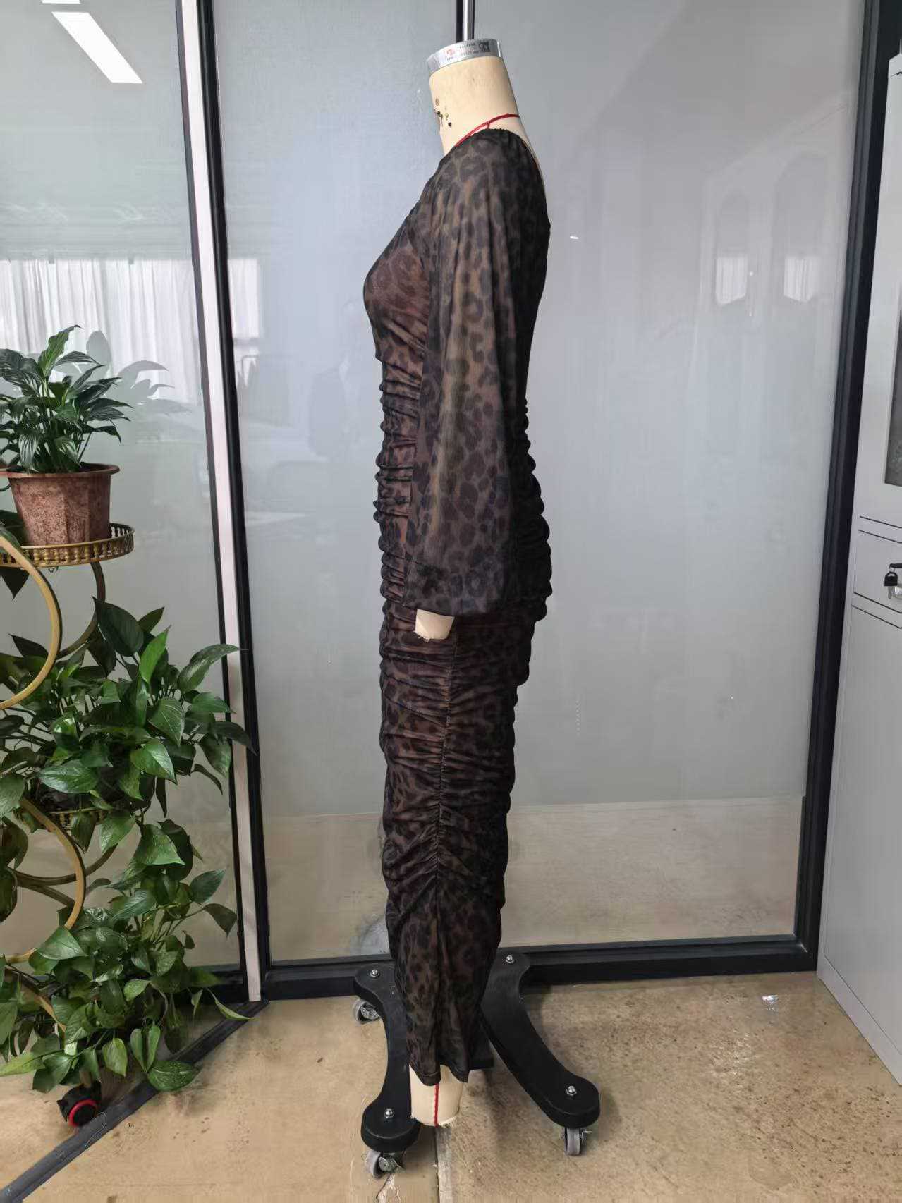 Mesh fabric print square neck long sleeve ruffle dress 10