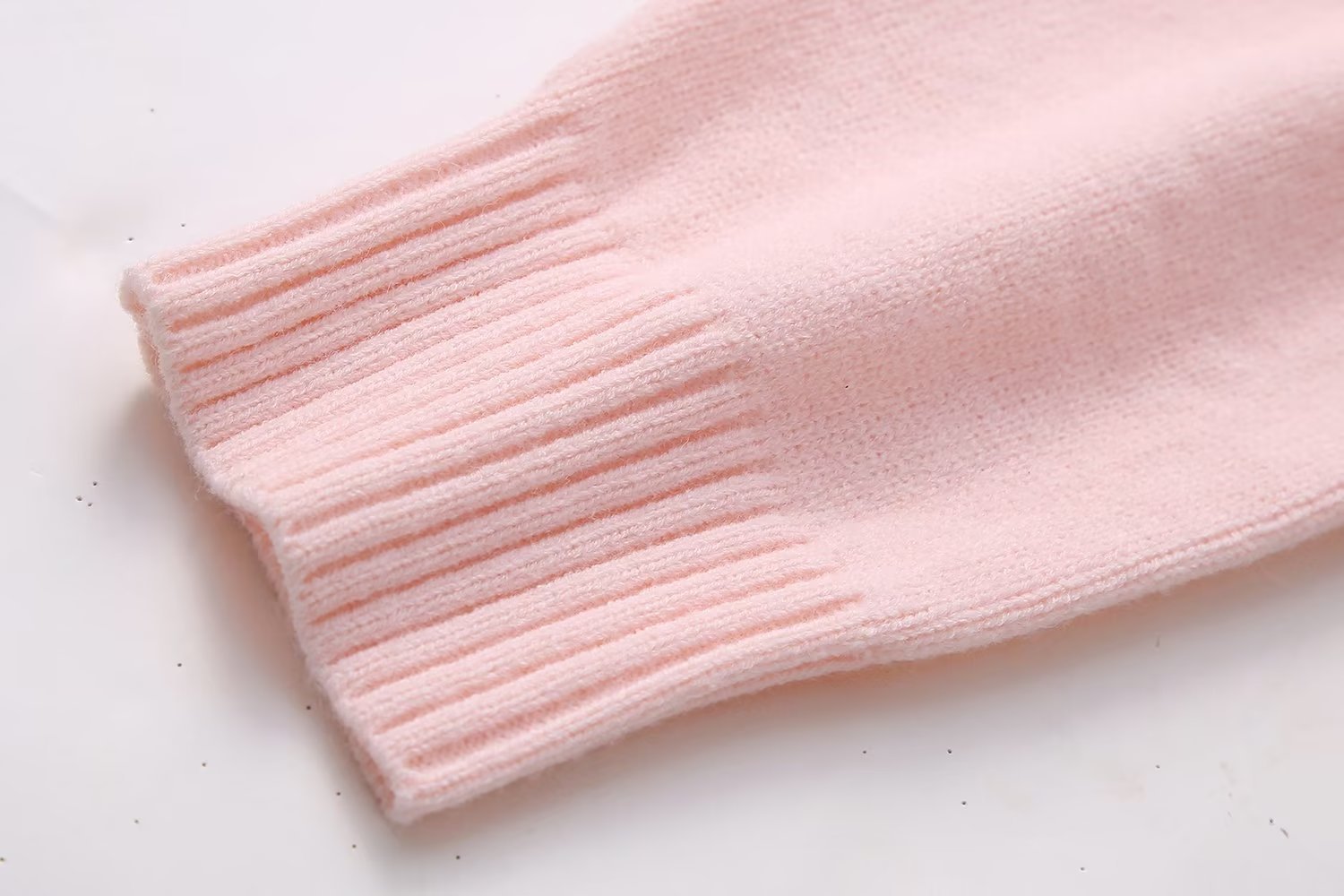Women Loose-Cut Winter Pink Round Neck Casual Sweater 15